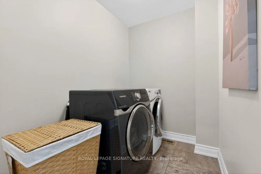 Photo 15 of 49 Rosebud Avenue, Brampton, Brampton West — HOMEH