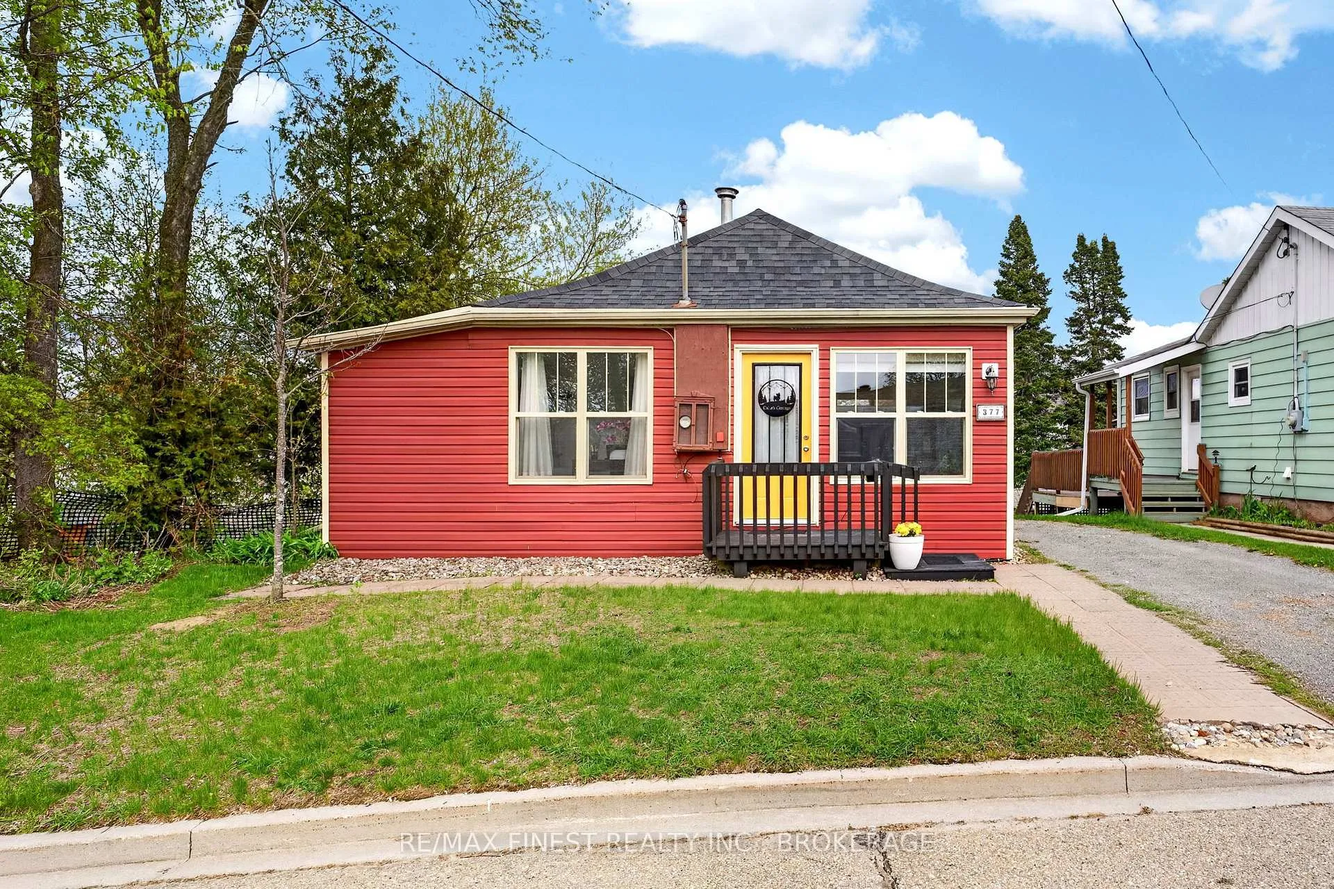 Photo 1 of 377 Henrietta Street, Gananoque — HOMEH