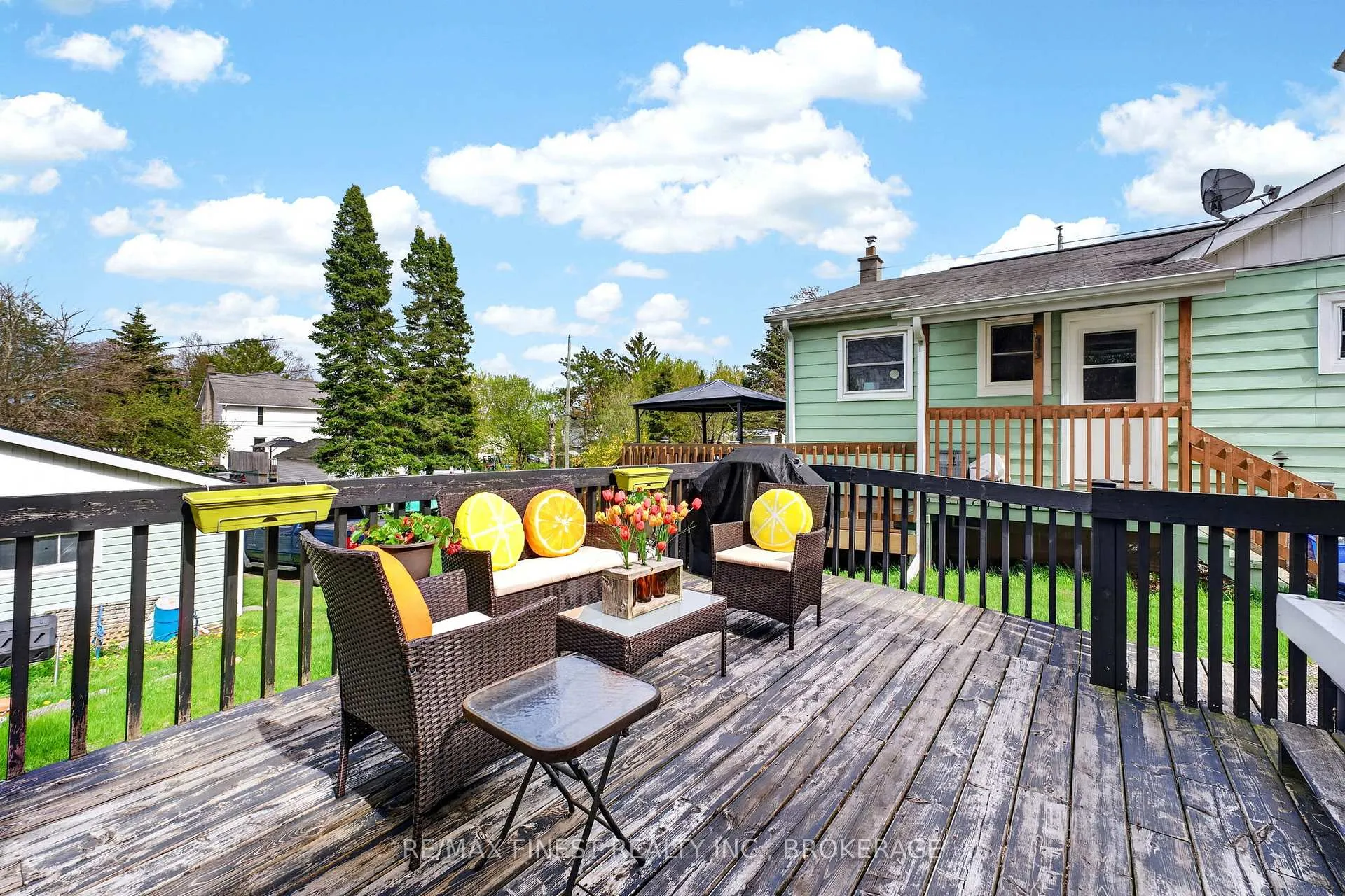 Photo 14 of 377 Henrietta Street, Gananoque — HOMEH