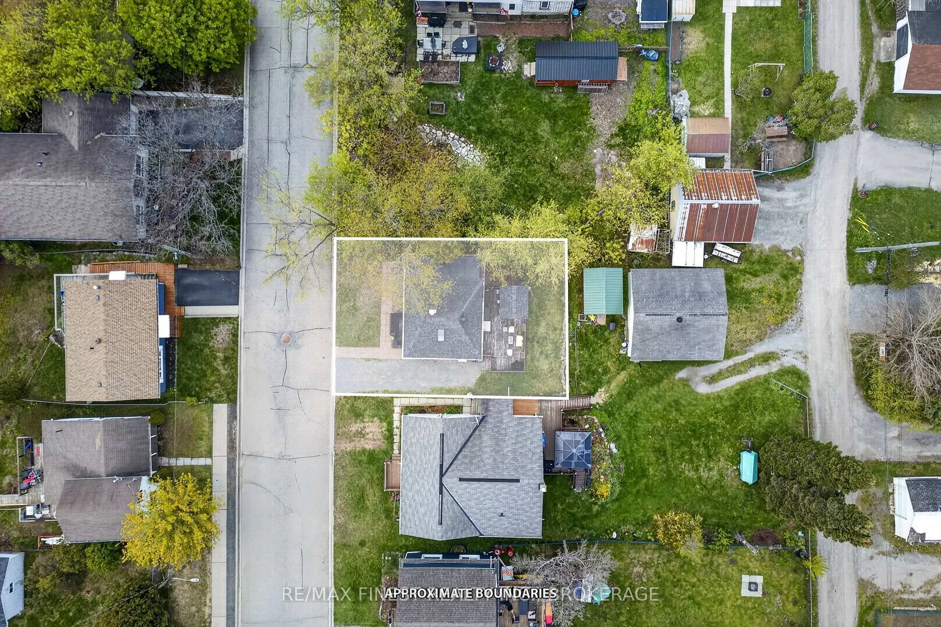 Photo 18 of 377 Henrietta Street, Gananoque — HOMEH
