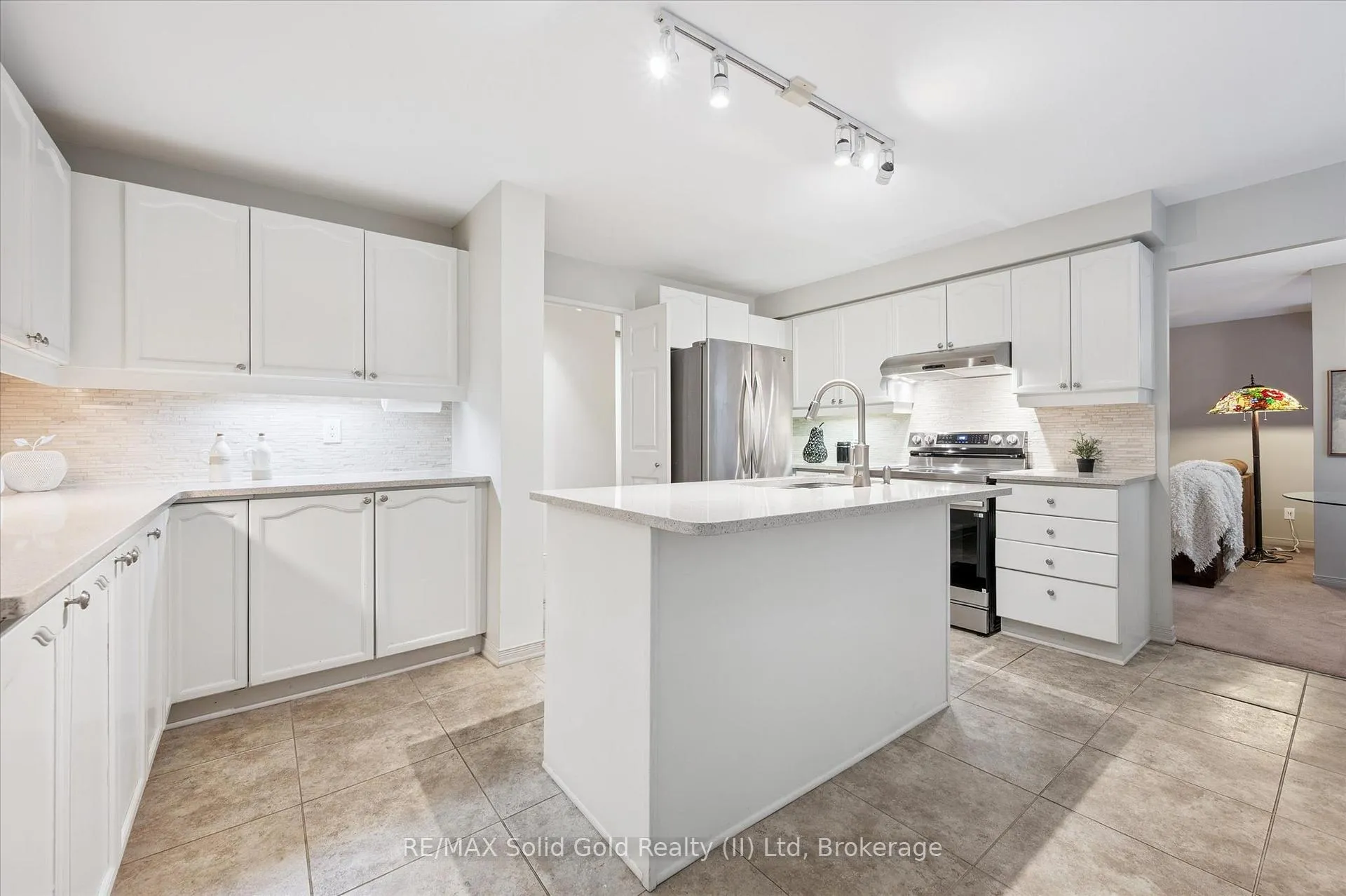 Photo 13 of Unit 504, 300 Keats Way, Waterloo, Beechwood — HOMEH
