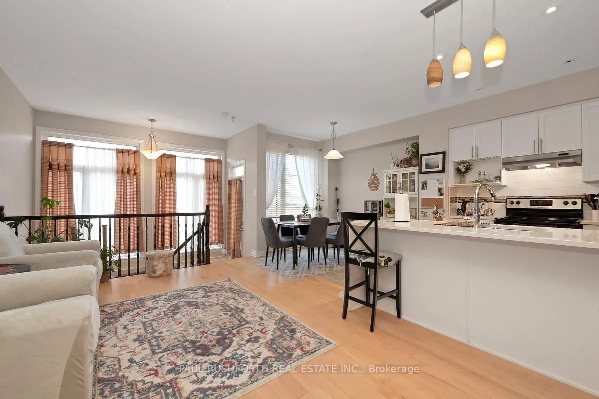 Photo 4 of 137 Popplewell Crescent, Ottawa, Barrhaven - Cedargrove/Fraserdale — HOMEH