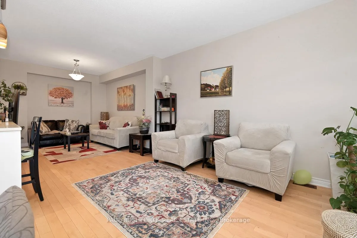 Photo 5 of 137 Popplewell Crescent, Ottawa, Barrhaven - Cedargrove/Fraserdale — HOMEH