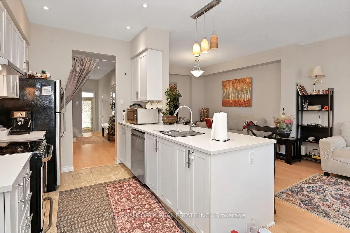 Photo 11 of 137 Popplewell Crescent, Ottawa, Barrhaven - Cedargrove/Fraserdale — HOMEH