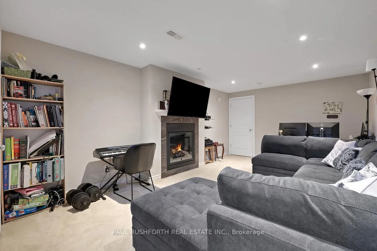 Photo 23 of 137 Popplewell Crescent, Ottawa, Barrhaven - Cedargrove/Fraserdale — HOMEH