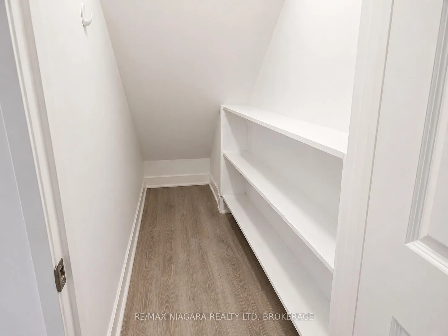 Photo 13 of Unit Lower, 79 Hillview Road, St. Catharines, Western Hill — HOMEH