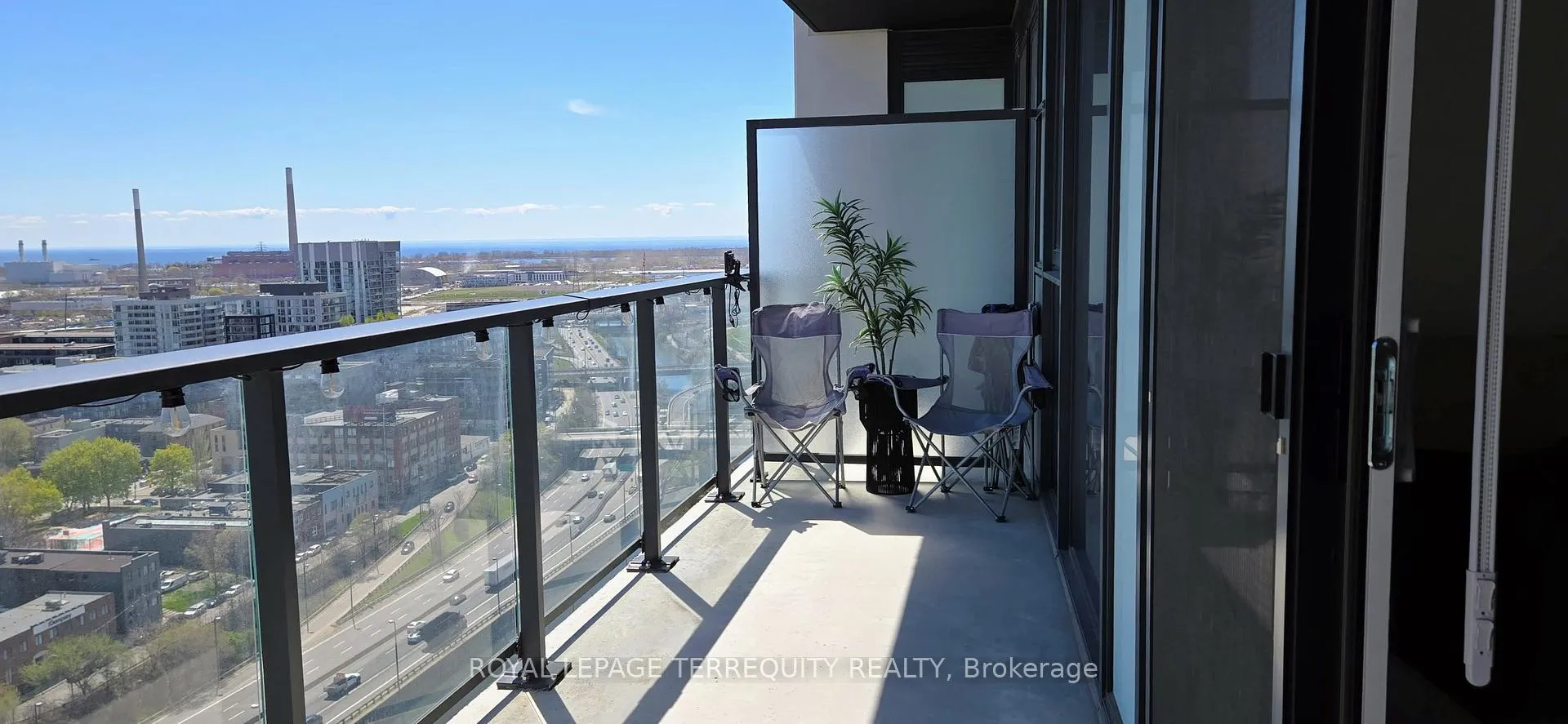 Photo 8 of Unit 2213, 5 Defries Street, Toronto, Regent Park — HOMEH