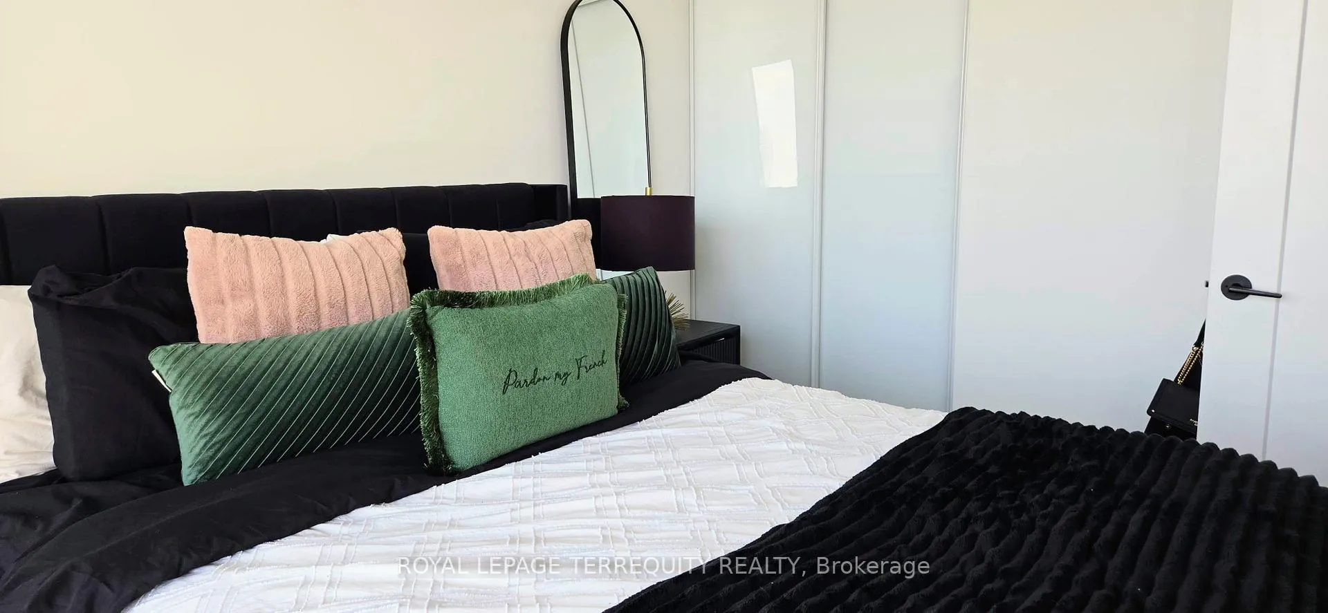 Photo 17 of Unit 2213, 5 Defries Street, Toronto, Regent Park — HOMEH