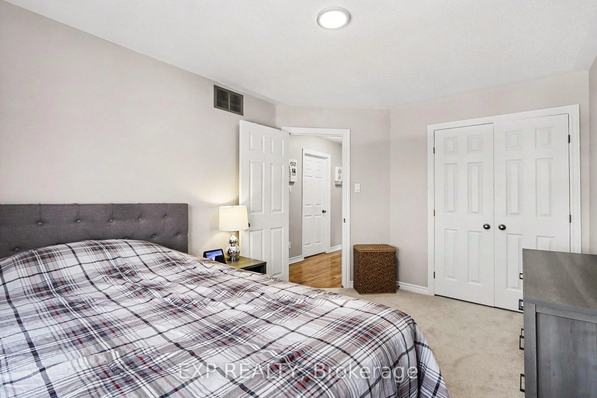 Photo 23 of 100 Ambiance Drive, Ottawa, Barrhaven East — HOMEH
