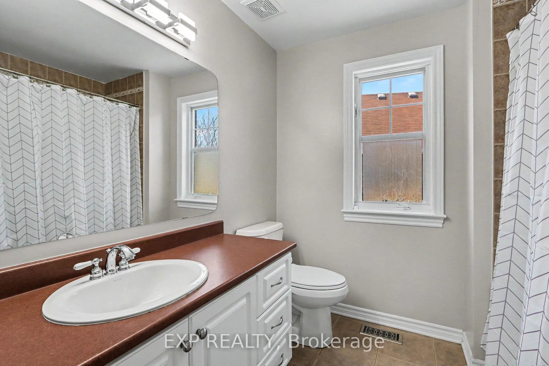 Photo 25 of 100 Ambiance Drive, Ottawa, Barrhaven East — HOMEH