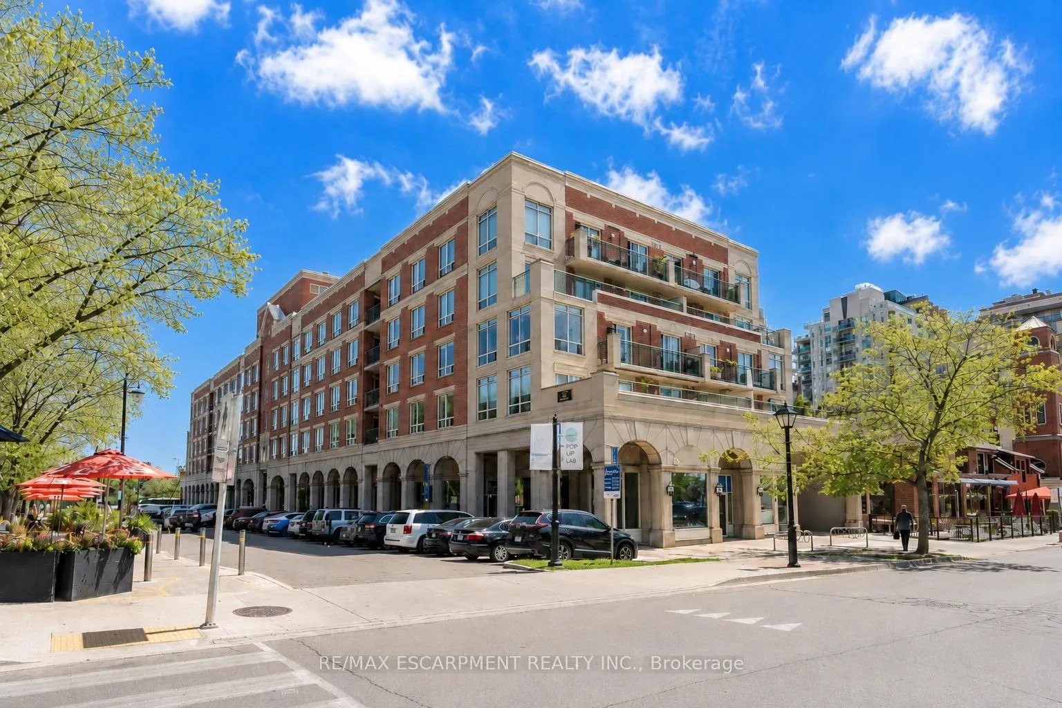Front of Unit 410, 430 Pearl Street