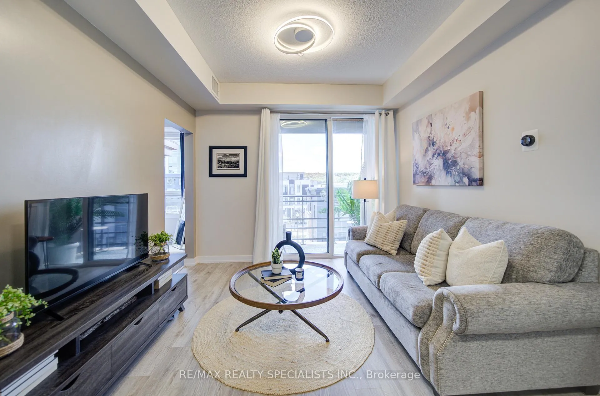 Photo 8 of Unit 407, 40 Esplanade Lane, Grimsby, Grimsby Beach — HOMEH
