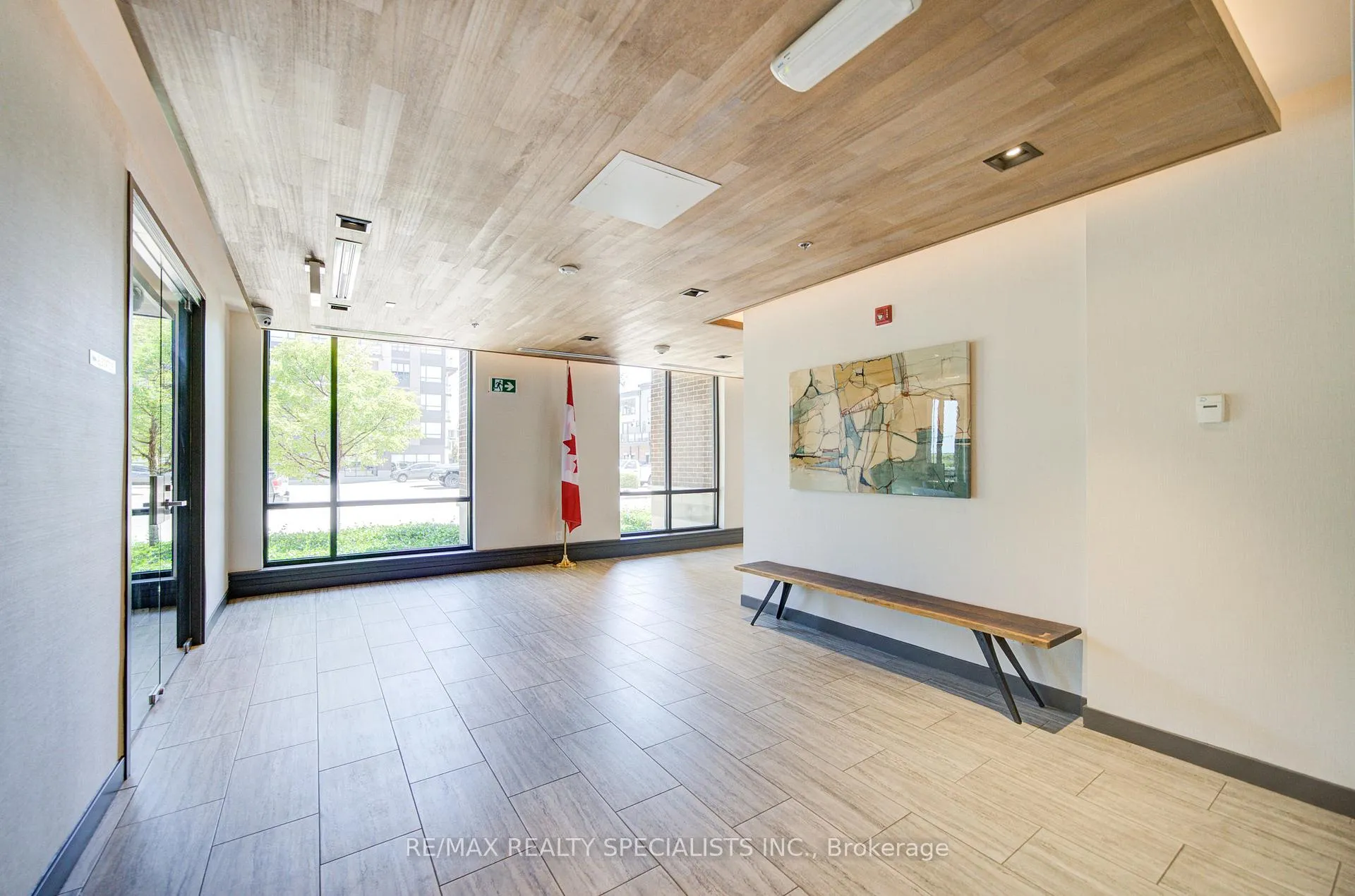 Photo 27 of Unit 407, 40 Esplanade Lane, Grimsby, Grimsby Beach — HOMEH