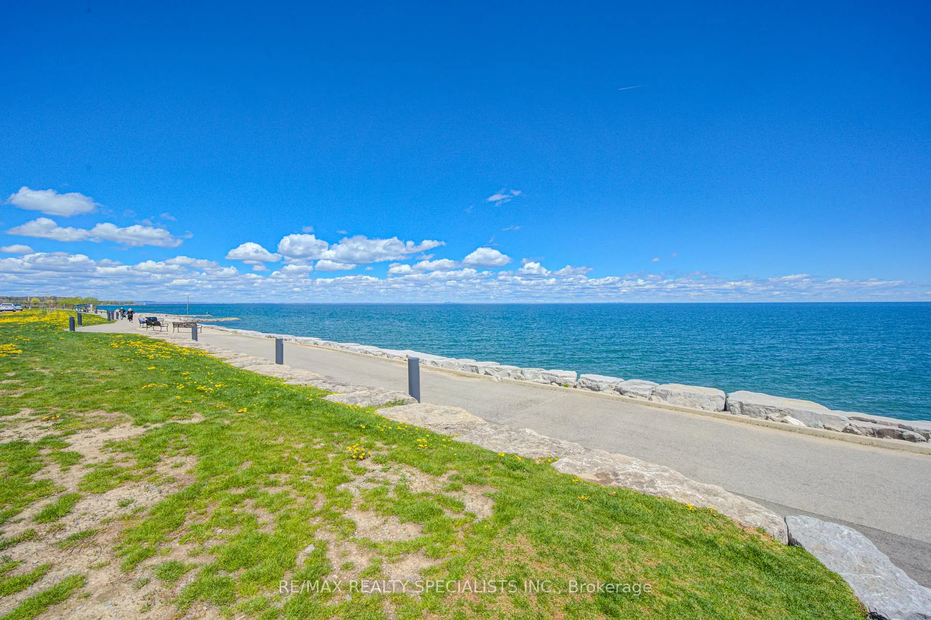 Photo 40 of Unit 407, 40 Esplanade Lane, Grimsby, Grimsby Beach — HOMEH