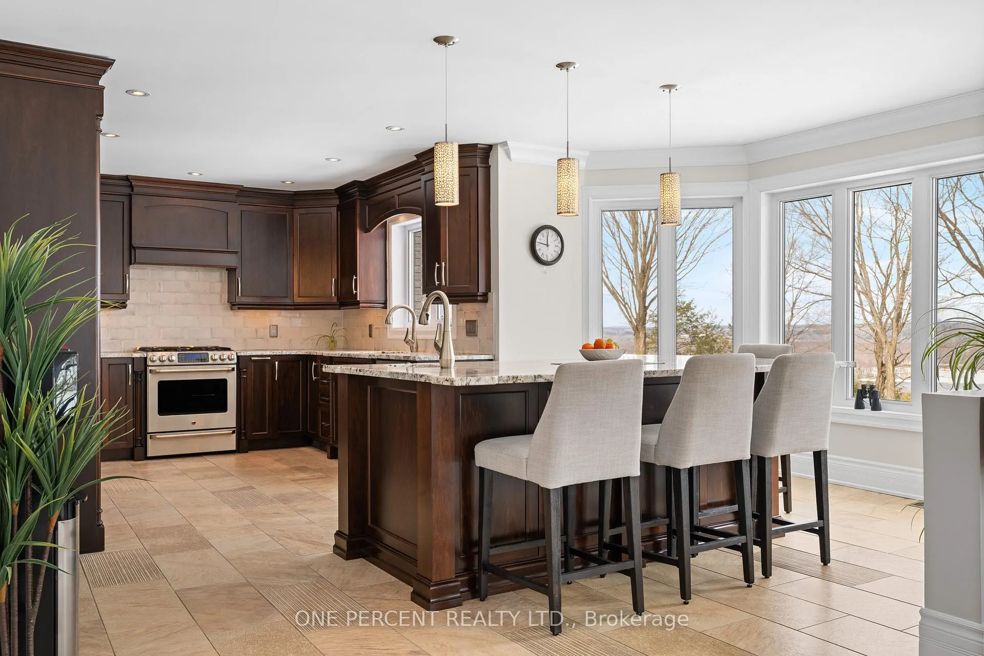 Photo 10 of 975 Fieldown Street, Ottawa, Cumberland Ridge — HOMEH