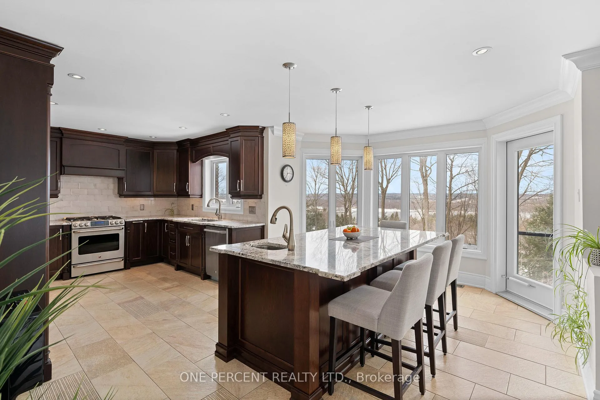 Photo 11 of 975 Fieldown Street, Ottawa, Cumberland Ridge — HOMEH