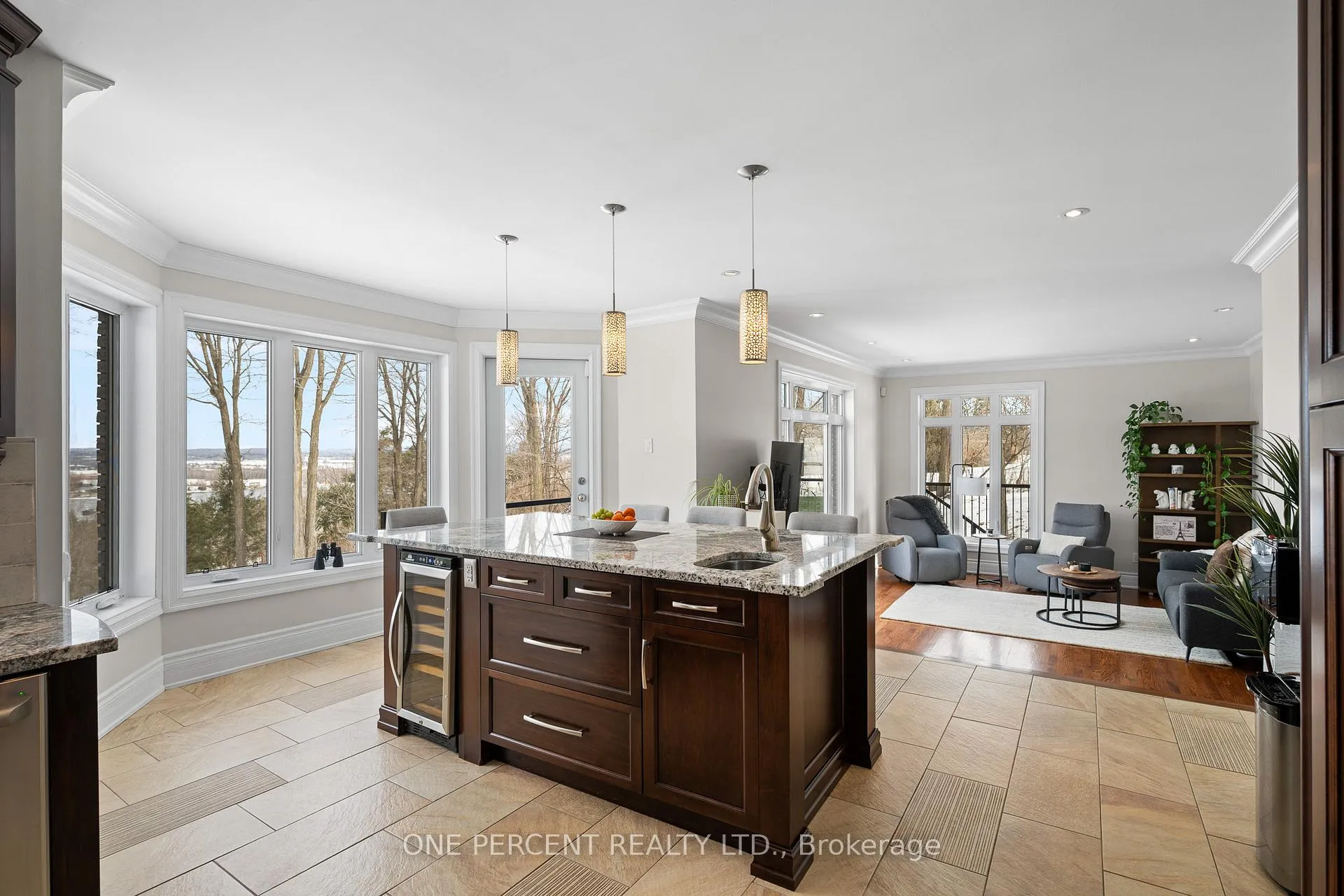 Photo 13 of 975 Fieldown Street, Ottawa, Cumberland Ridge — HOMEH