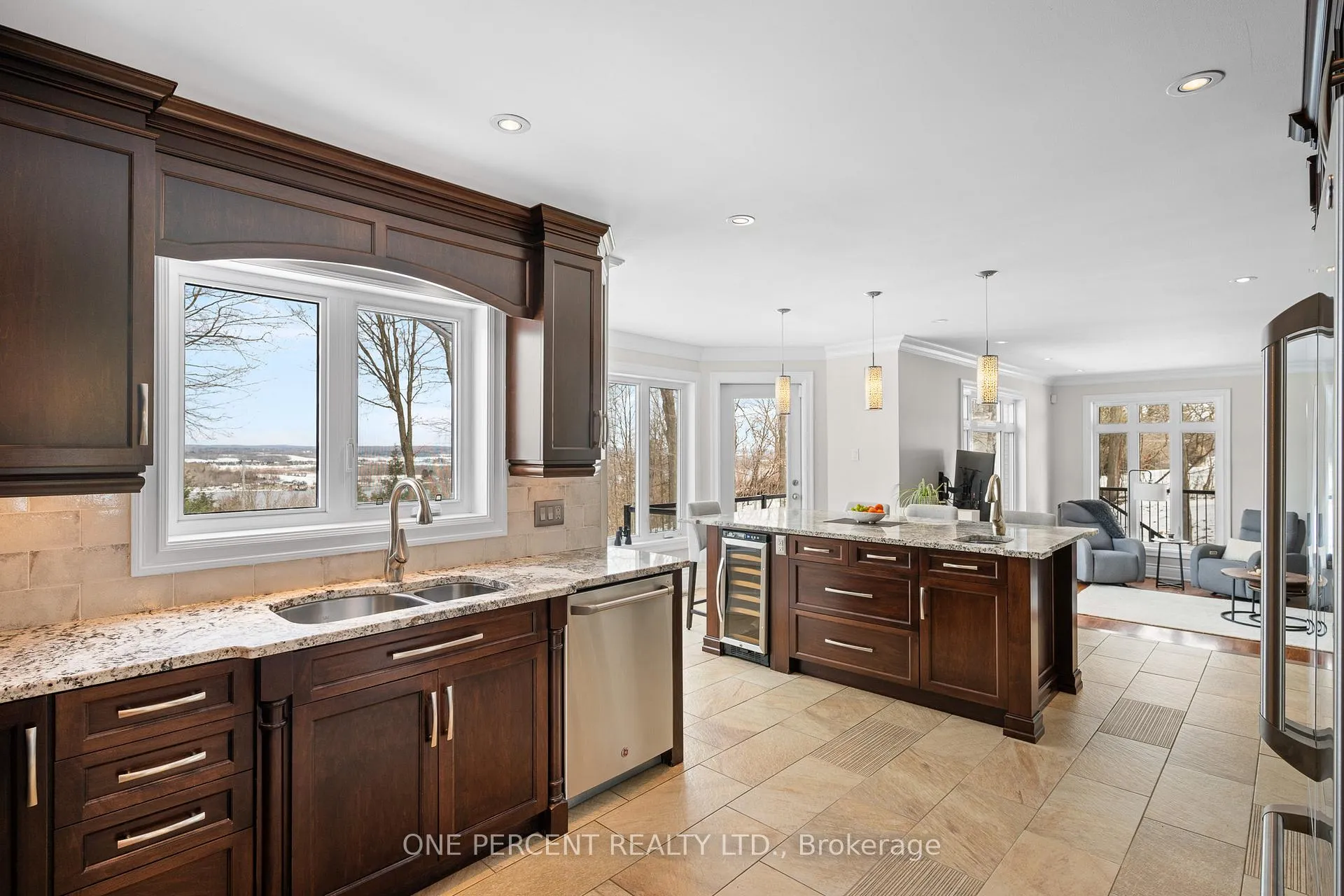 Photo 14 of 975 Fieldown Street, Ottawa, Cumberland Ridge — HOMEH