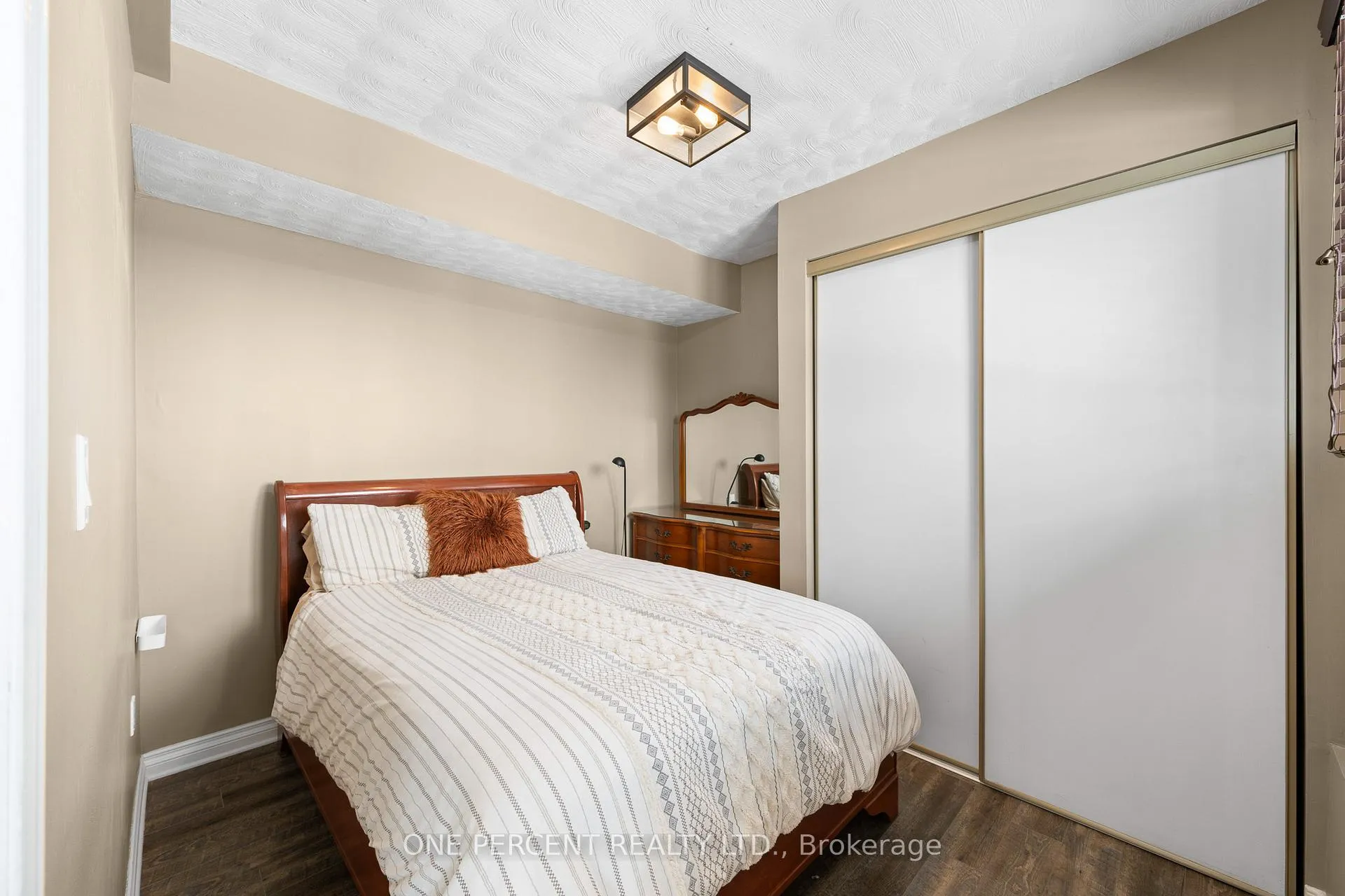Photo 36 of 975 Fieldown Street, Ottawa, Cumberland Ridge — HOMEH