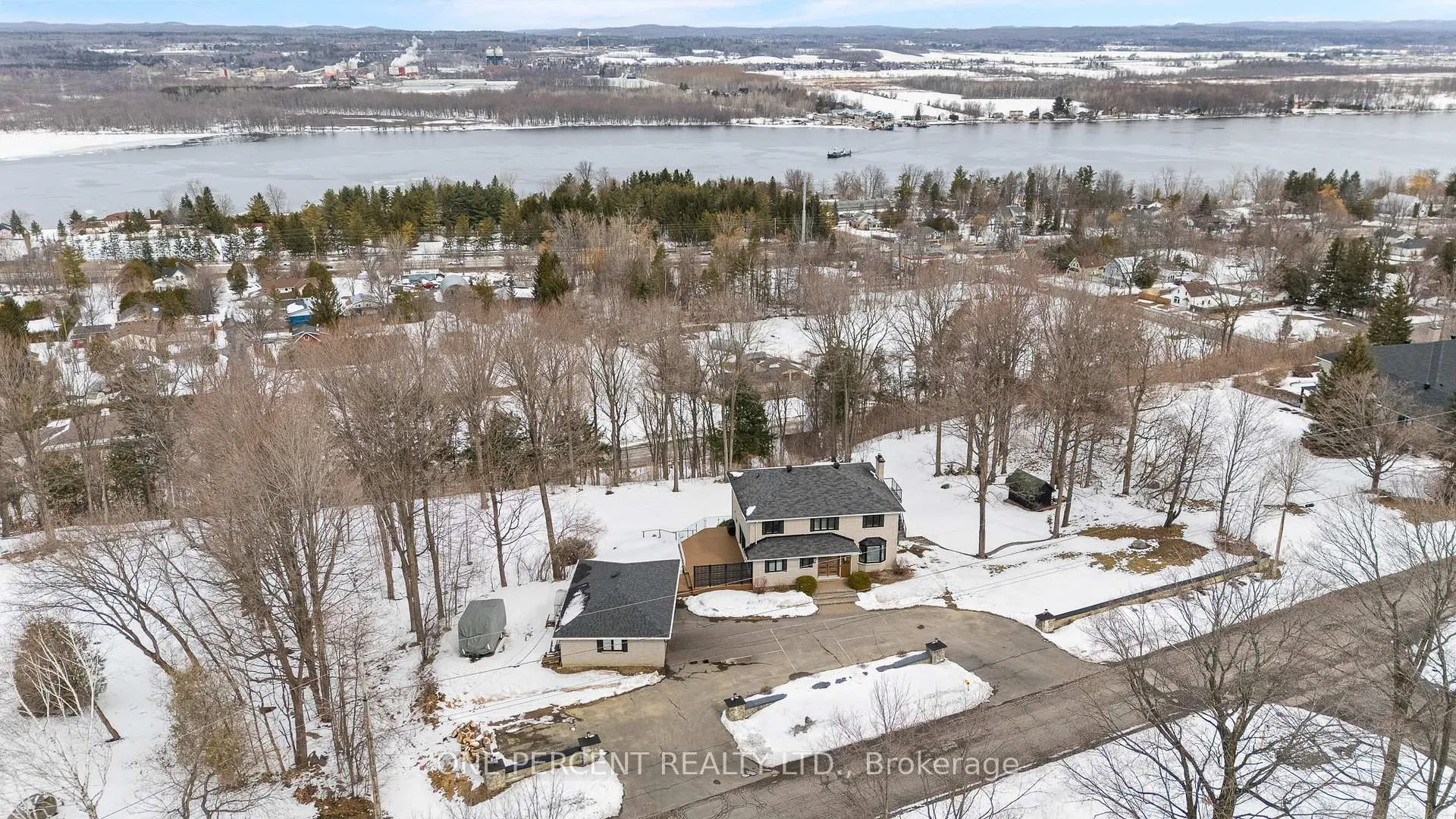 Photo 43 of 975 Fieldown Street, Ottawa, Cumberland Ridge — HOMEH