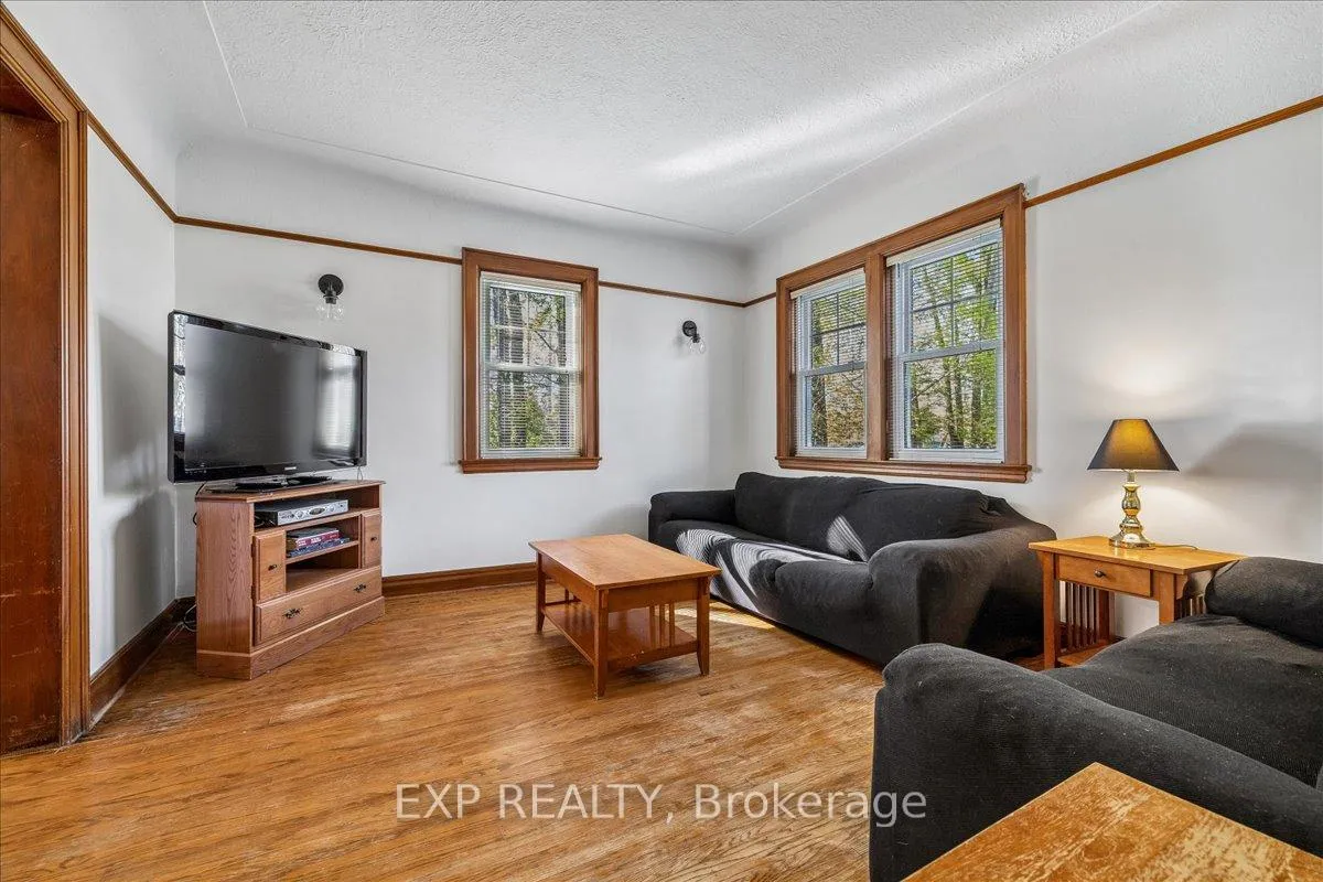 Photo 6 of 1025 King Road, Burlington, LaSalle — HOMEH