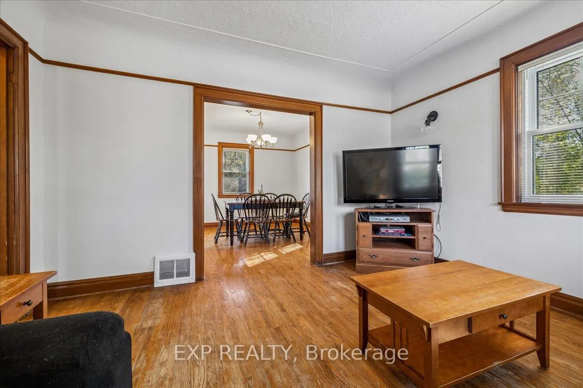 Photo 8 of 1025 King Road, Burlington, LaSalle — HOMEH