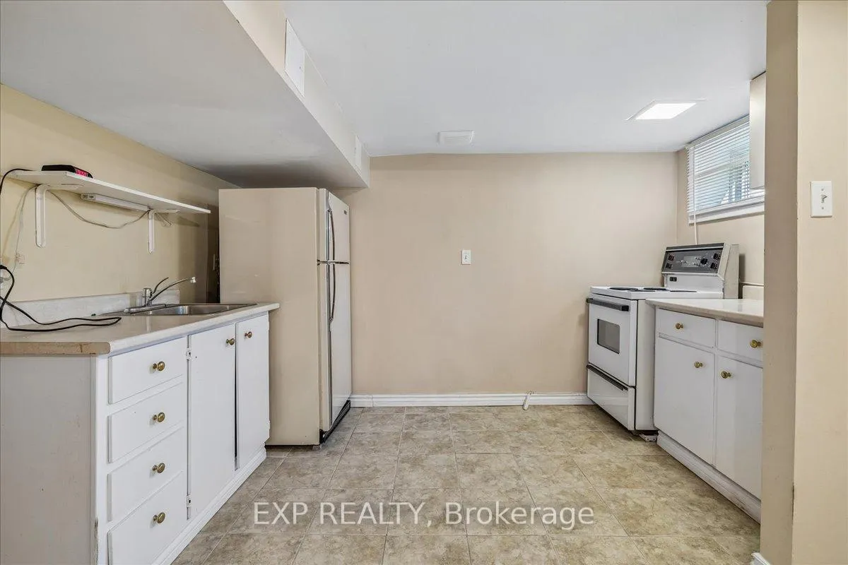 Photo 32 of 1025 King Road, Burlington, LaSalle — HOMEH
