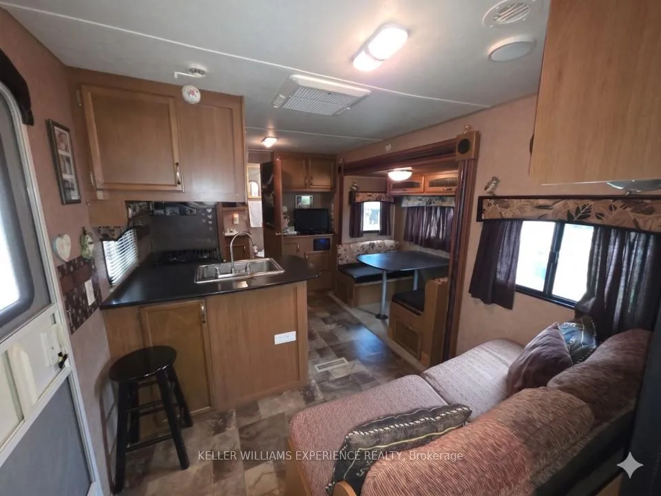 Photo 14 of Unit # 65, 5216 County 90 Road, Springwater, Rural Springwater — HOMEH