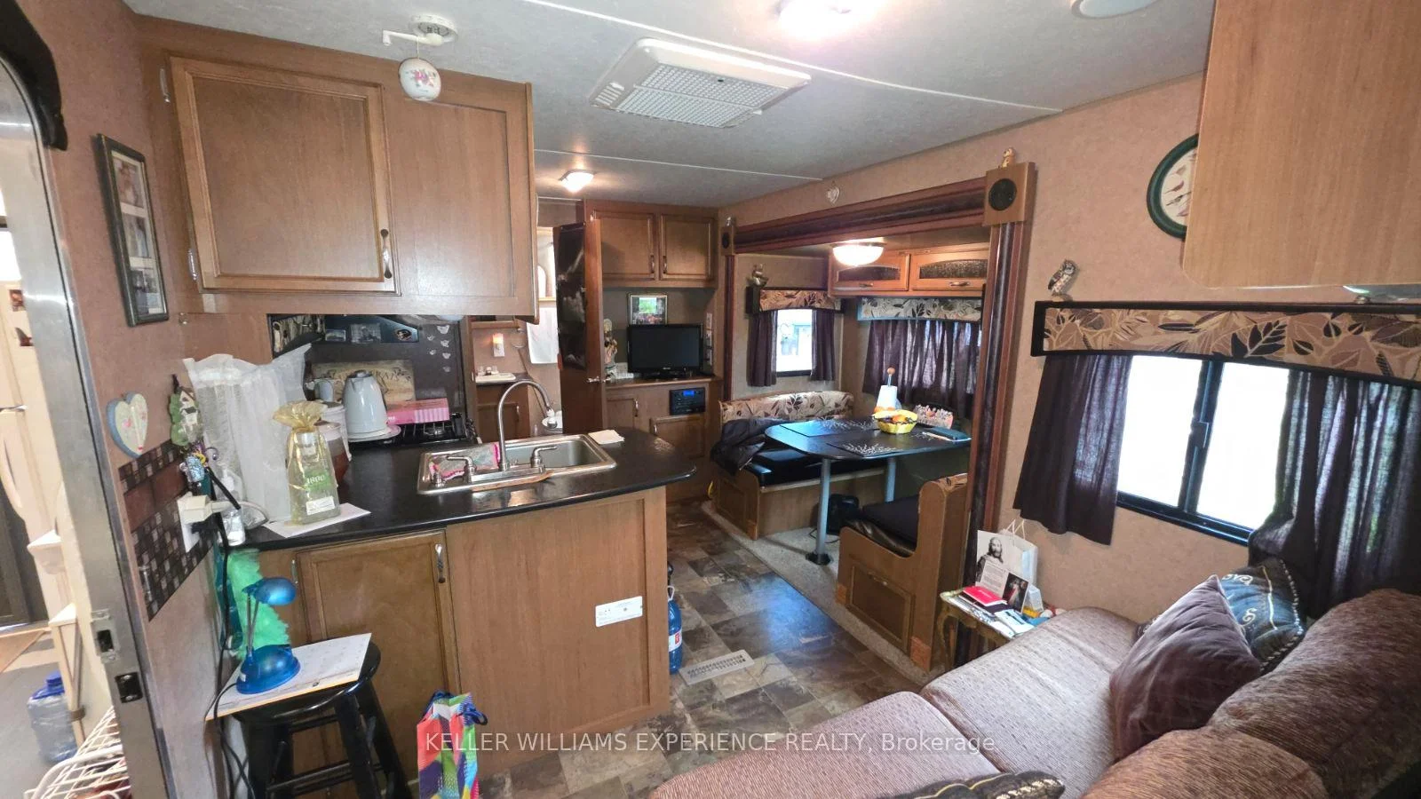 Photo 3 of Unit # 65, 5216 County 90 Road, Springwater, Rural Springwater — HOMEH