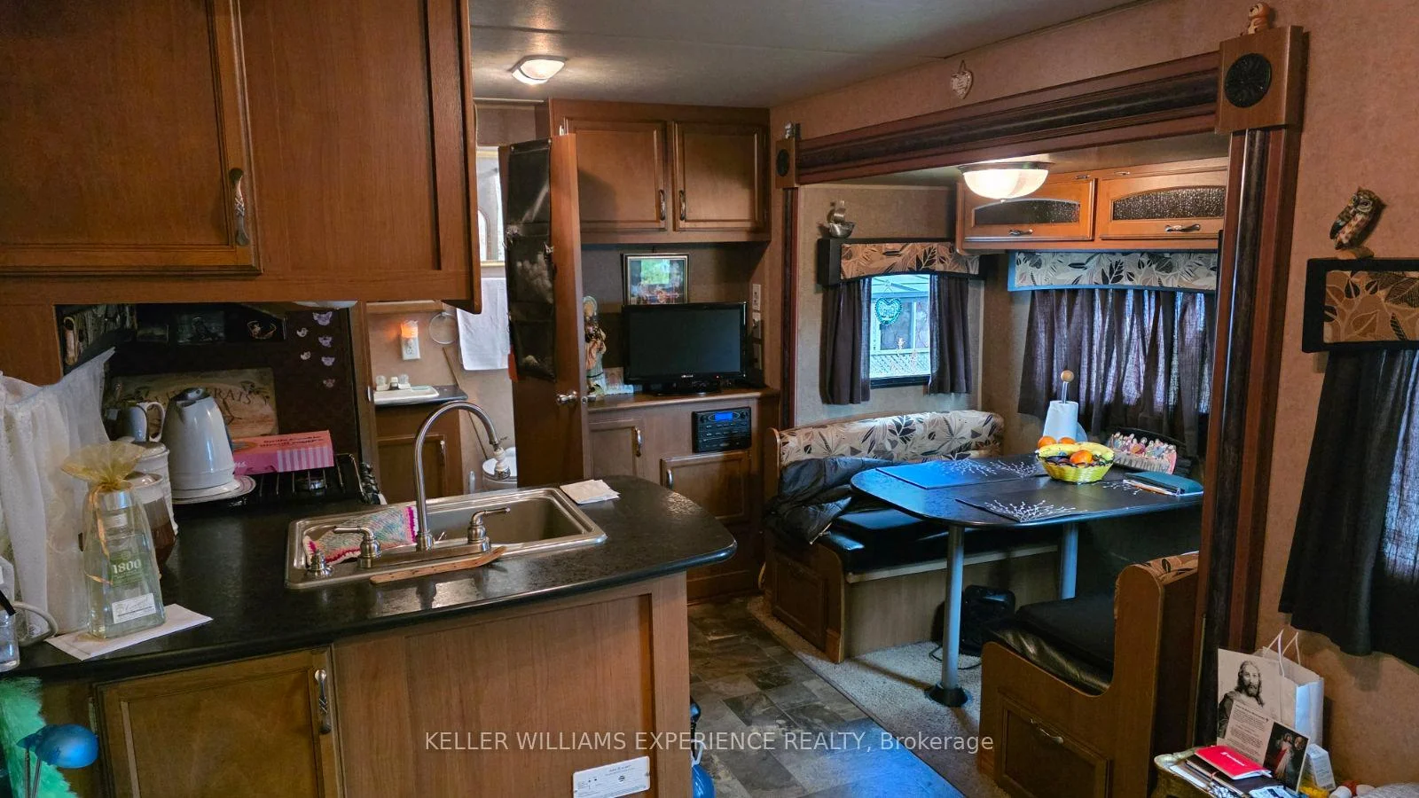Photo 5 of Unit # 65, 5216 County 90 Road, Springwater, Rural Springwater — HOMEH