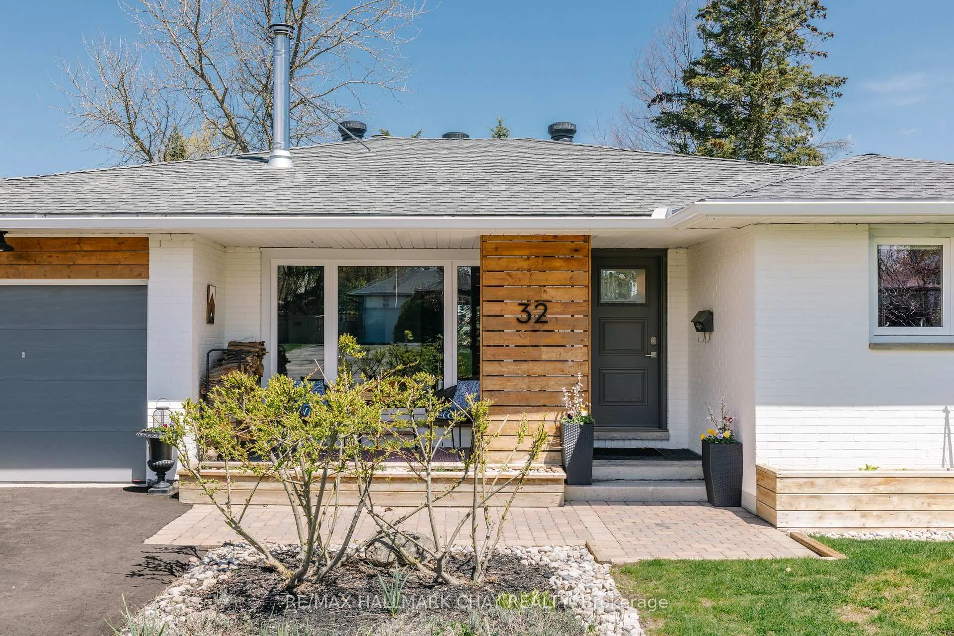 Photo 2 of 32 Melrose Avenue, Barrie, Codrington — HOMEH