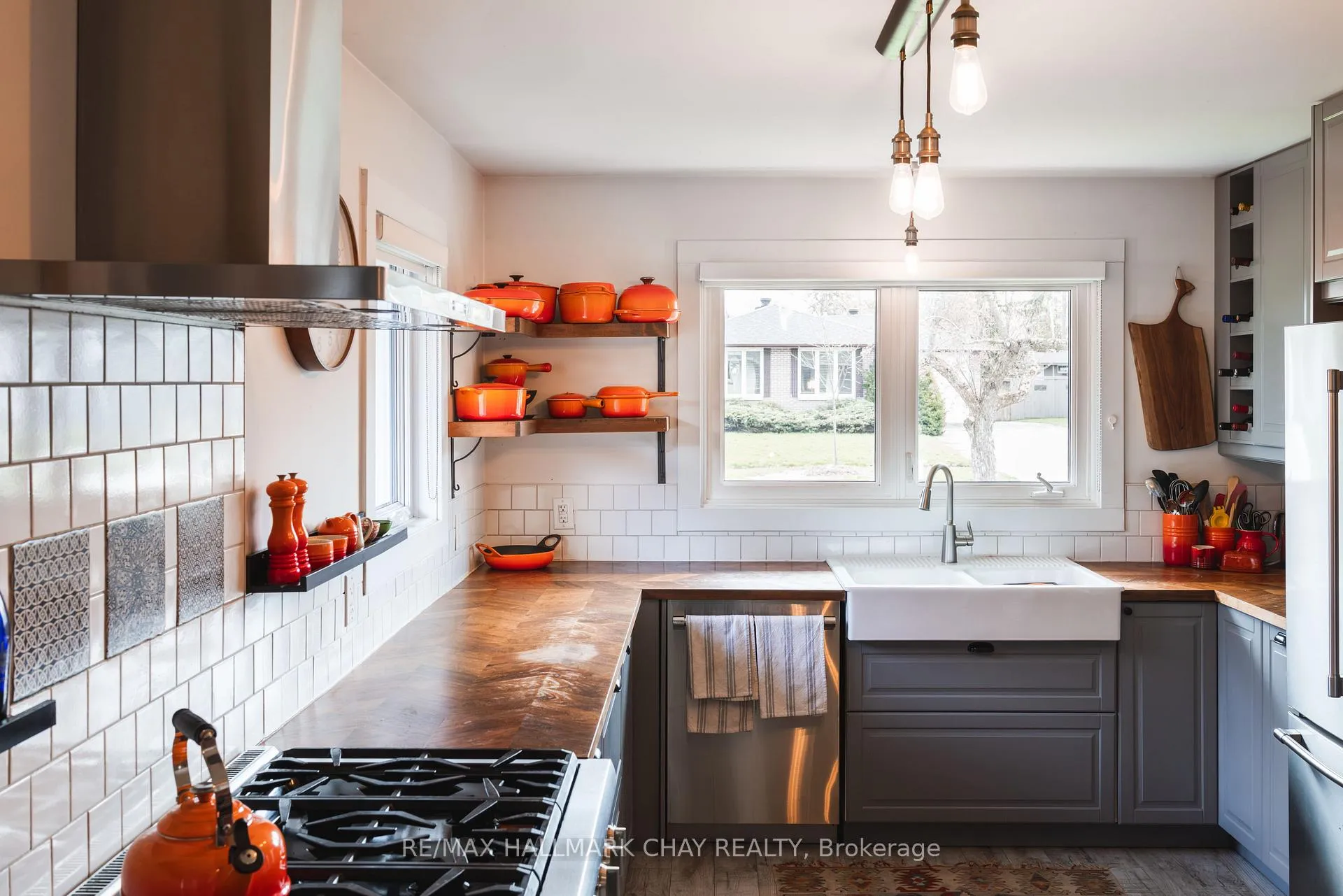 Photo 6 of 32 Melrose Avenue, Barrie, Codrington — HOMEH