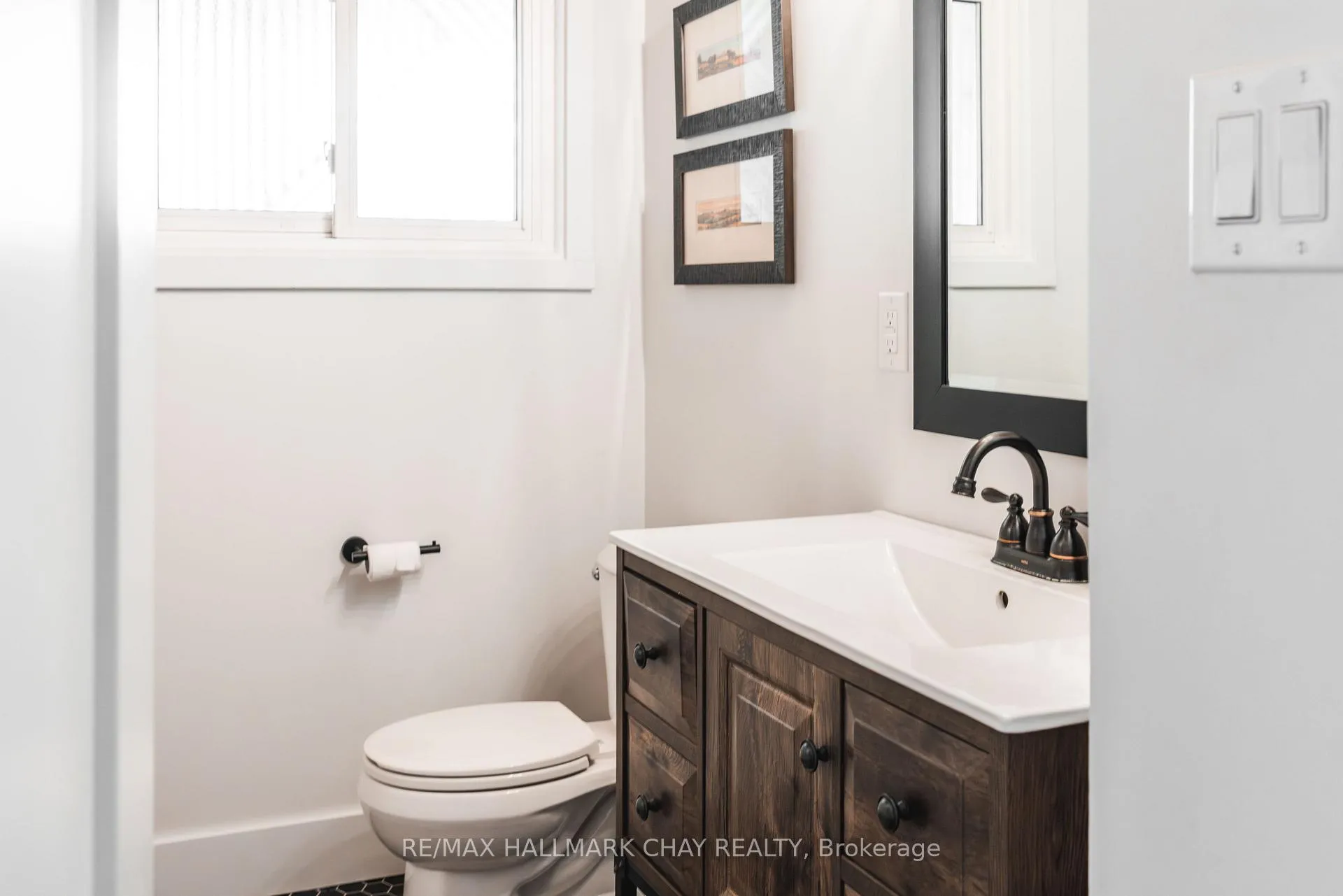 Photo 25 of 32 Melrose Avenue, Barrie, Codrington — HOMEH
