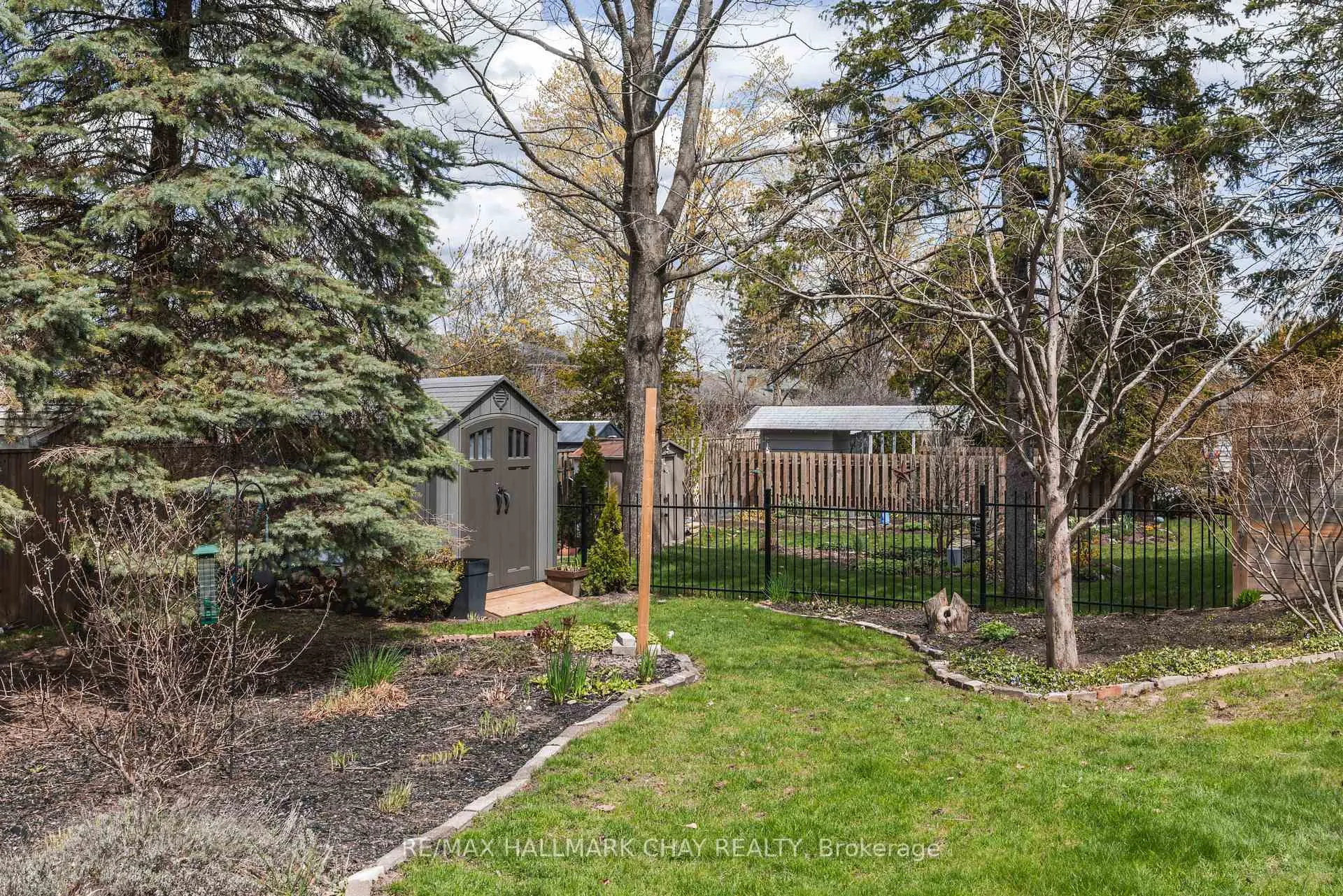Photo 36 of 32 Melrose Avenue, Barrie, Codrington — HOMEH