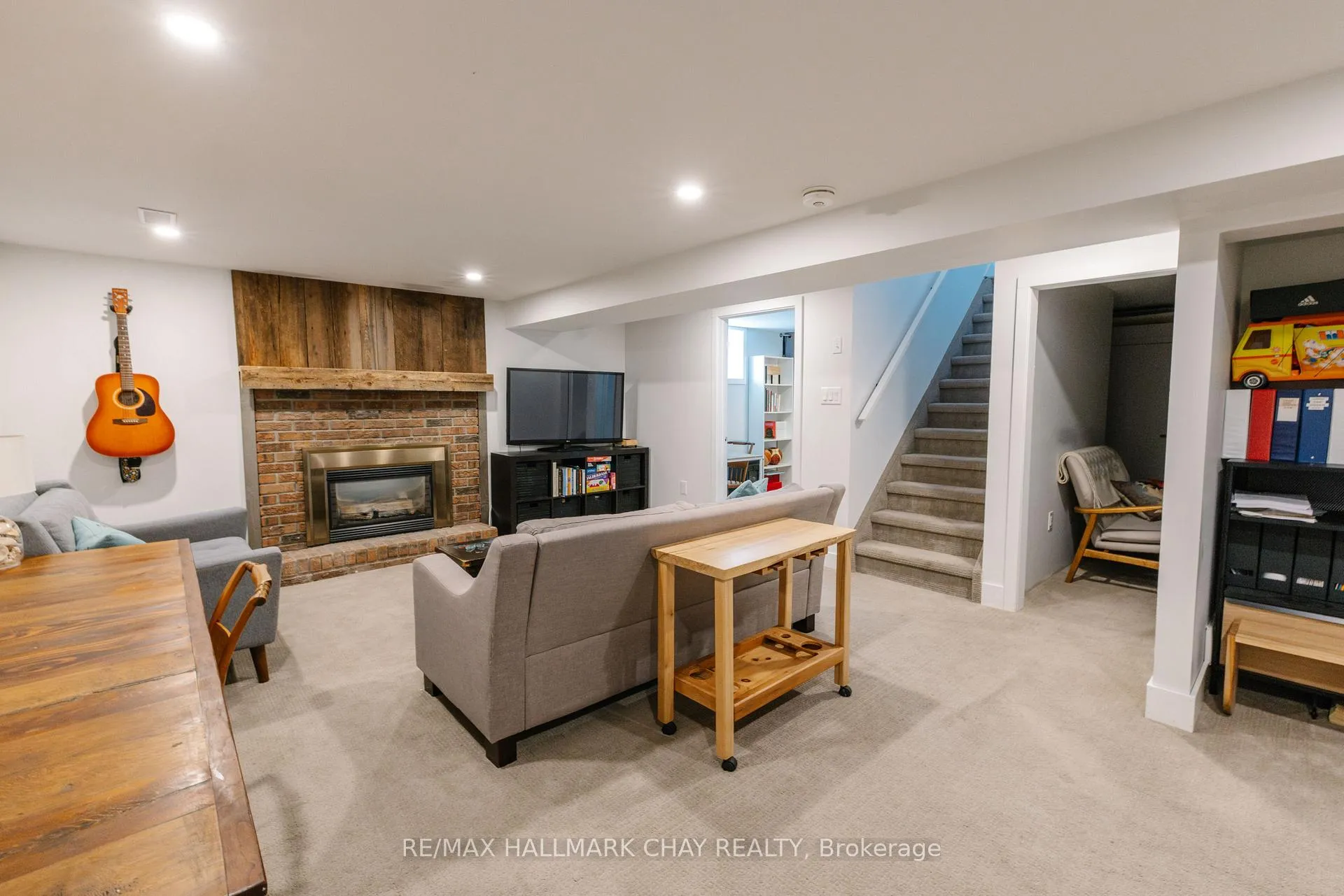 Photo 41 of 32 Melrose Avenue, Barrie, Codrington — HOMEH