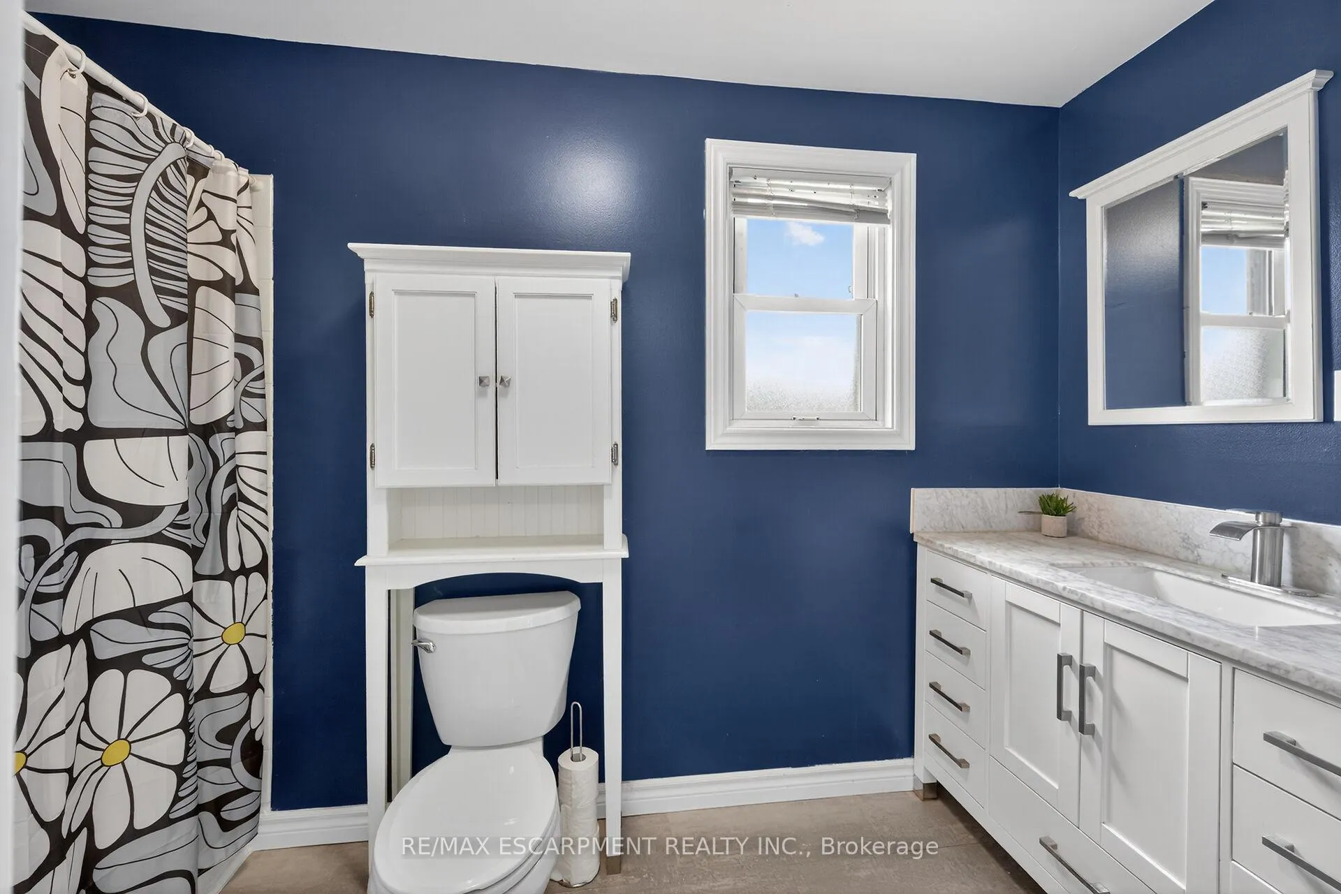 Photo 14 of 190 Campbell Avenue, Hamilton, Crown Point — HOMEH