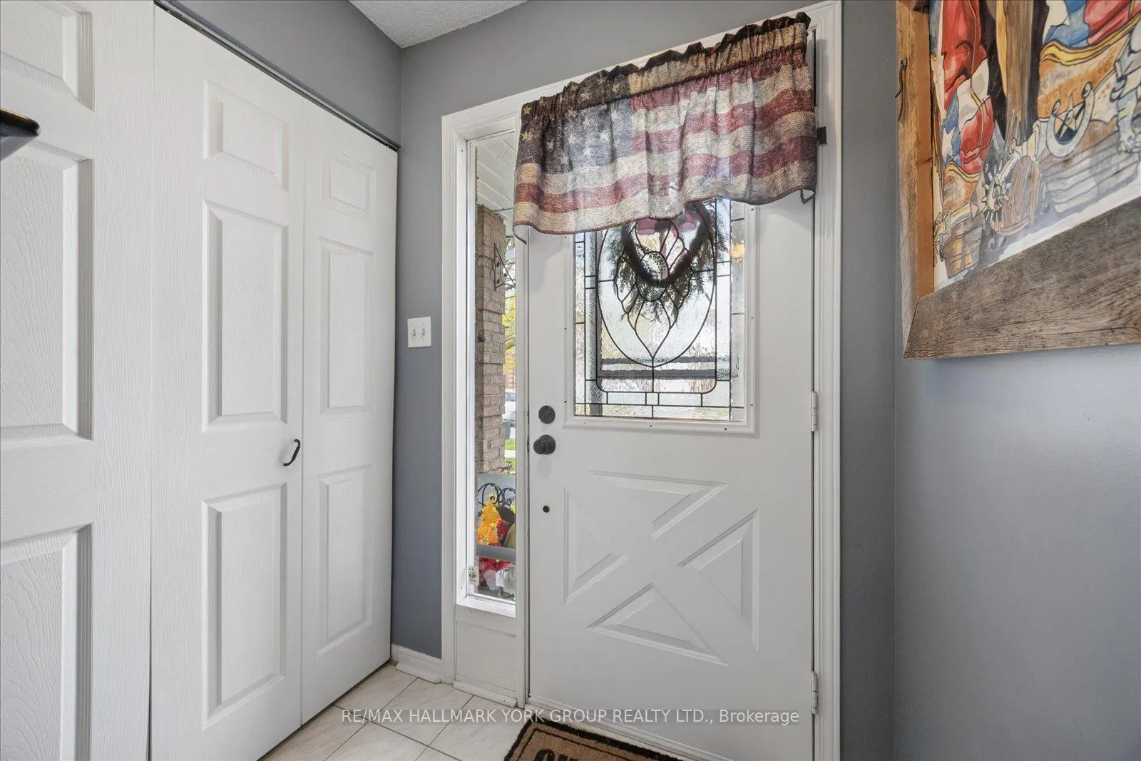 Photo 5 of 29 Biscayne Boulevard, Georgina, Keswick South — HOMEH