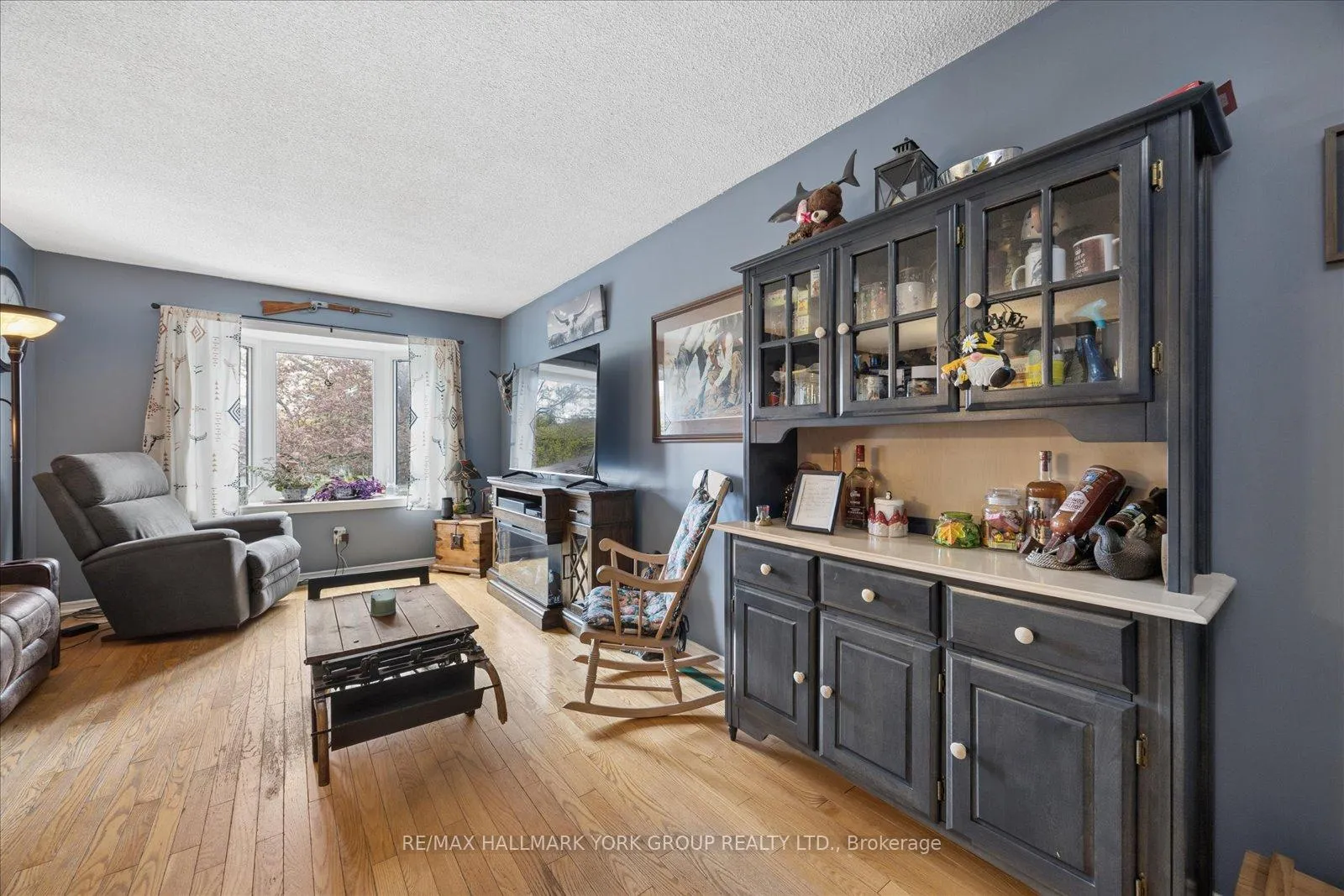 Photo 10 of 29 Biscayne Boulevard, Georgina, Keswick South — HOMEH