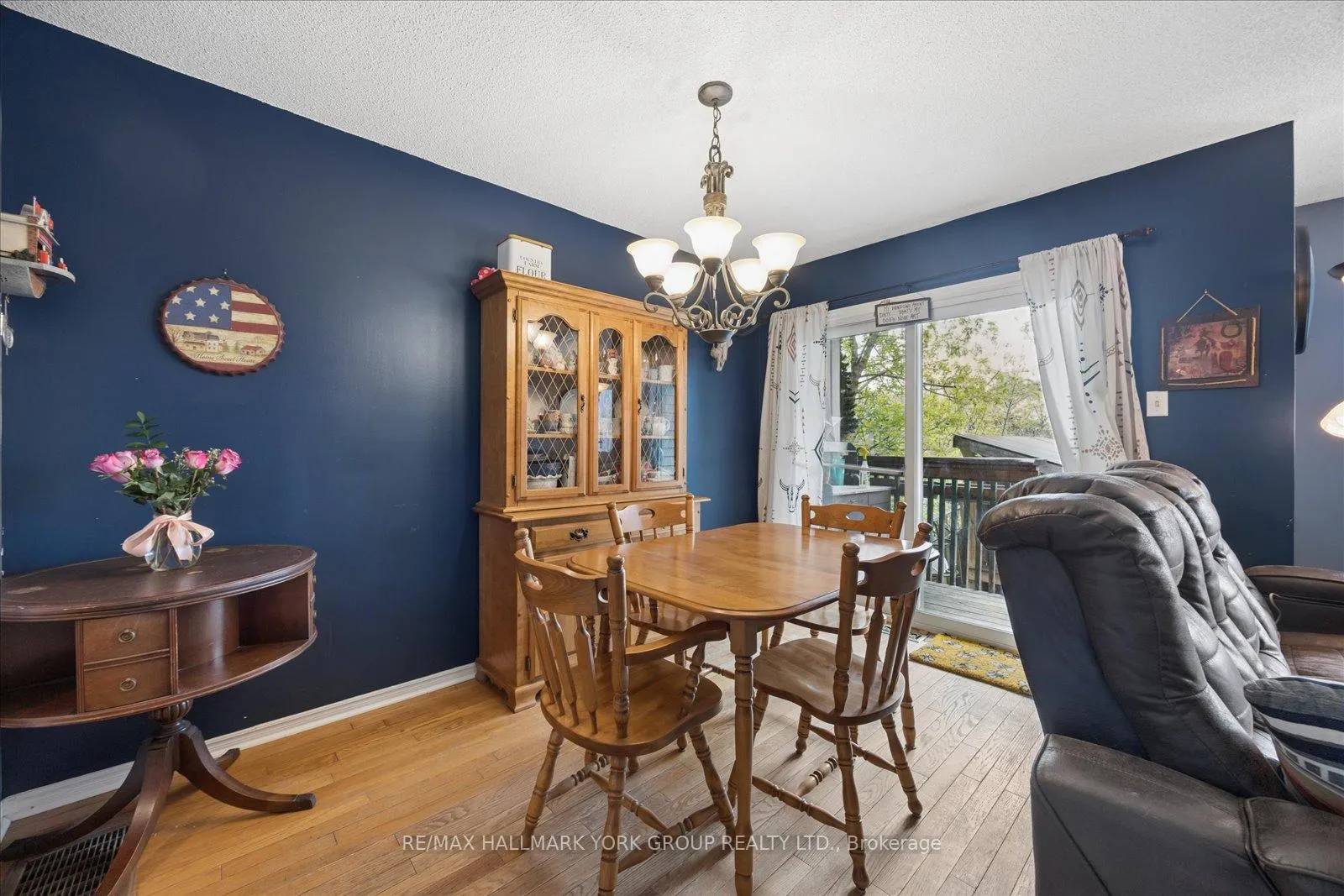 Photo 12 of 29 Biscayne Boulevard, Georgina, Keswick South — HOMEH