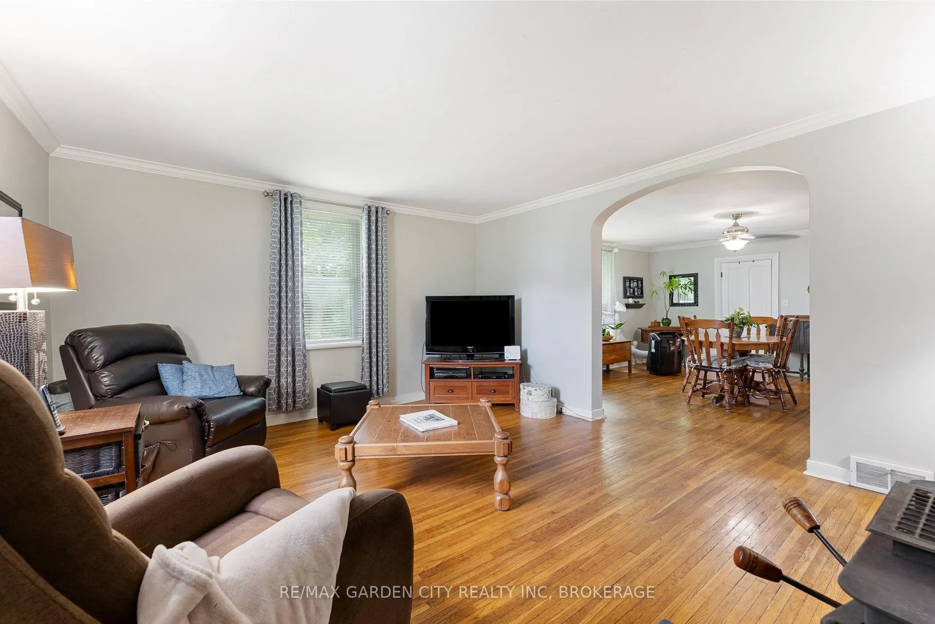 Photo 26 of 5400 North Service Road, Lincoln, Lincoln Lake — HOMEH