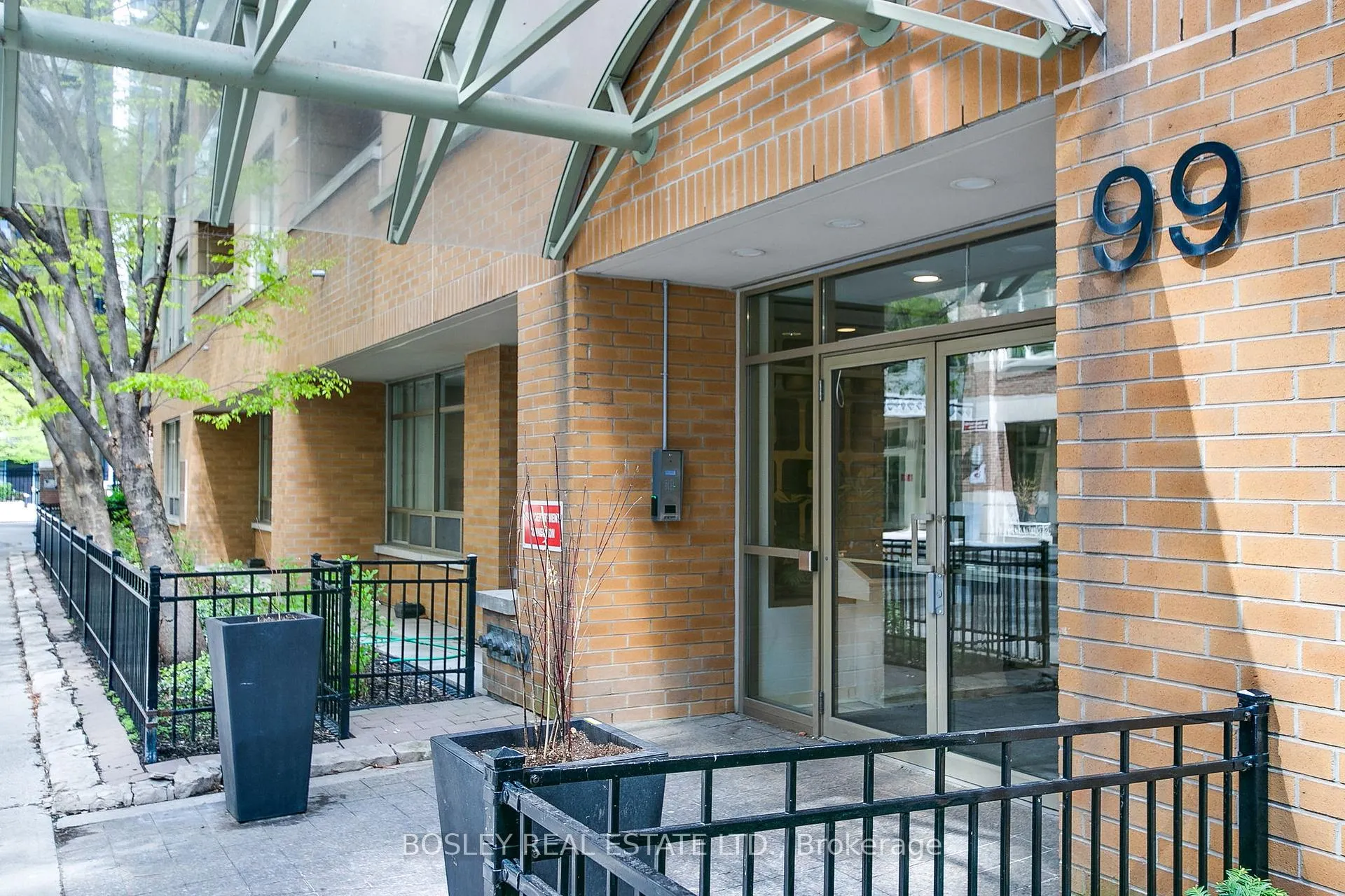Photo 38 of Unit 303, 99 Hayden Street, Toronto, Church-Yonge Corridor — HOMEH