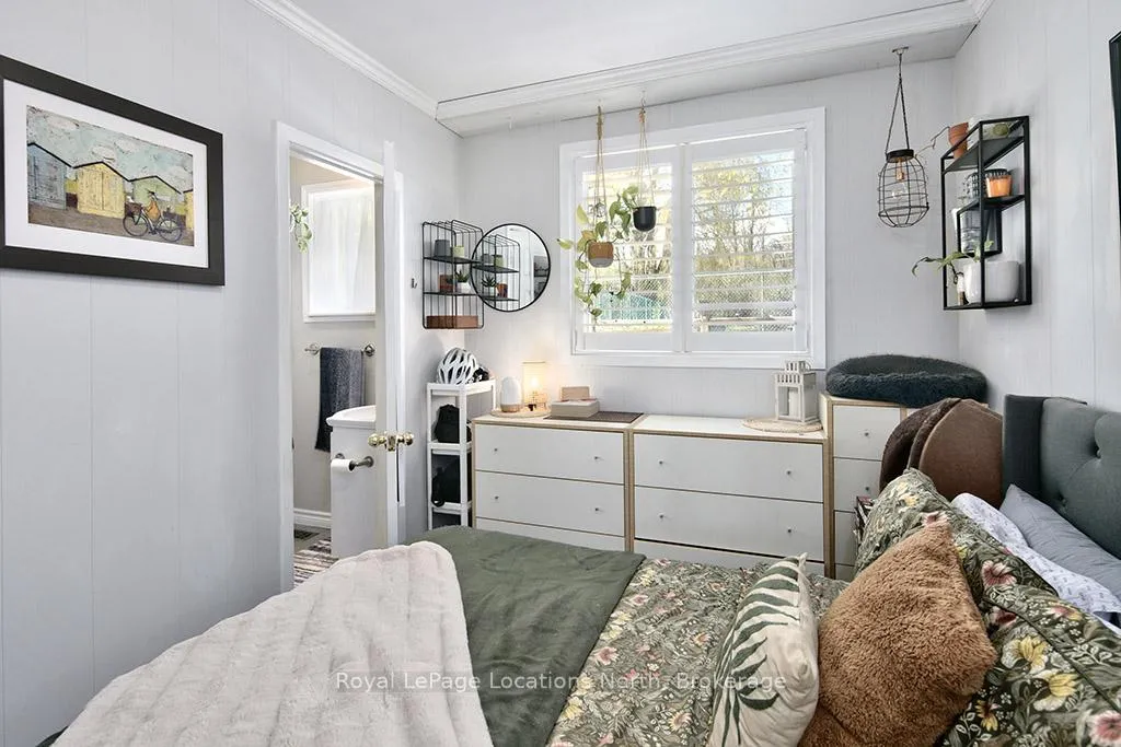 Photo 12 of Unit 3, 209528 26 Highway, Blue Mountains — HOMEH