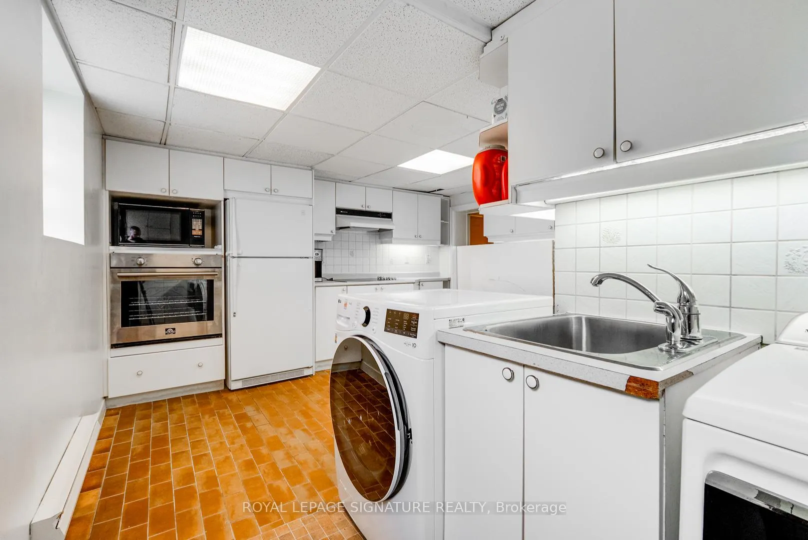Photo 1 of Unit Lower, 529 Spadina Road, Toronto, Forest Hill South — HOMEH