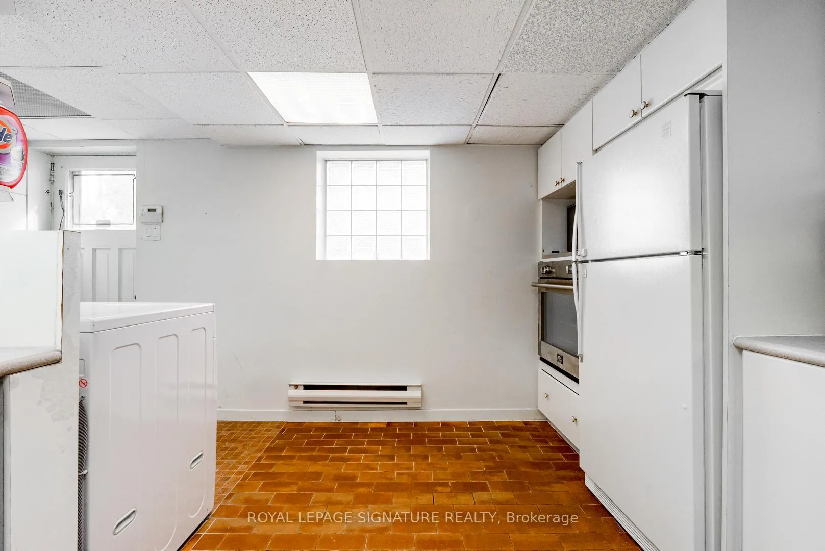 Photo 5 of Unit Lower, 529 Spadina Road, Toronto, Forest Hill South — HOMEH