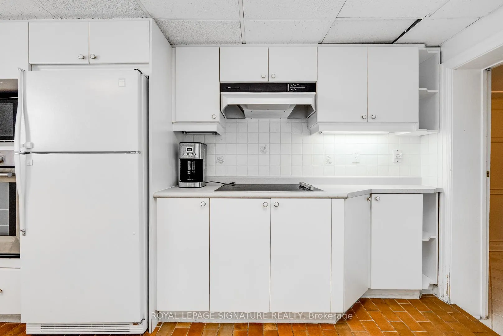 Photo 6 of Unit Lower, 529 Spadina Road, Toronto, Forest Hill South — HOMEH