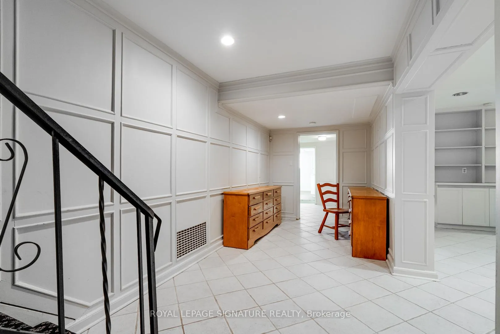 Photo 10 of Unit Lower, 529 Spadina Road, Toronto, Forest Hill South — HOMEH