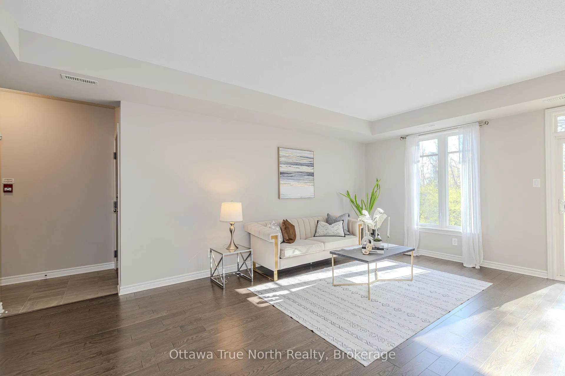 Photo 6 of Unit F, 1032 Beryl Private, Ottawa, Riverside South/Gloucester Glen — HOMEH