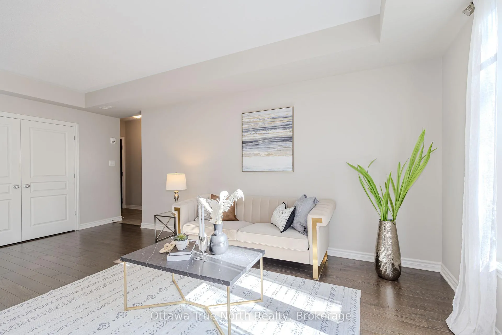 Photo 9 of Unit F, 1032 Beryl Private, Ottawa, Riverside South/Gloucester Glen — HOMEH