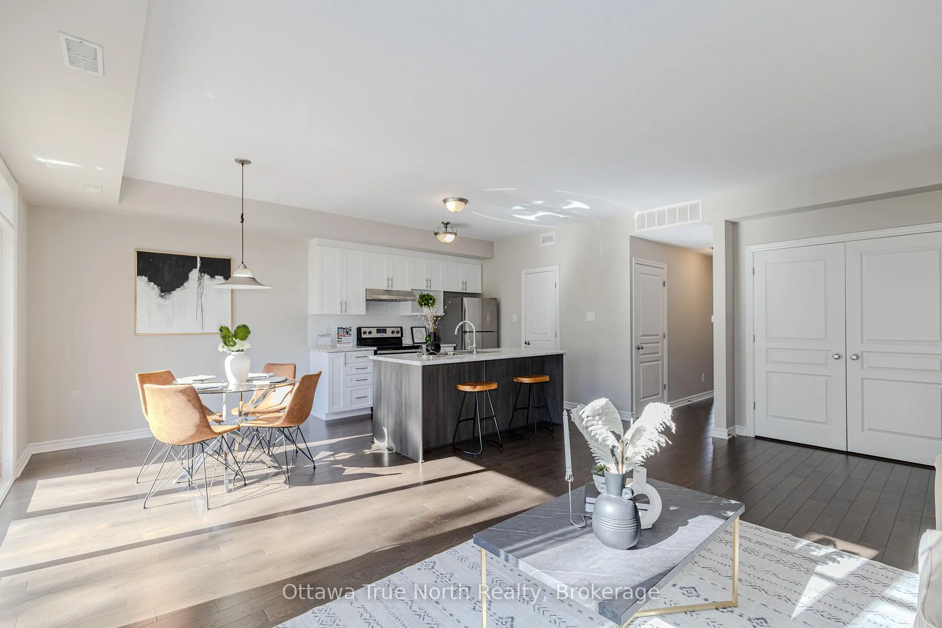 Photo 10 of Unit F, 1032 Beryl Private, Ottawa, Riverside South/Gloucester Glen — HOMEH