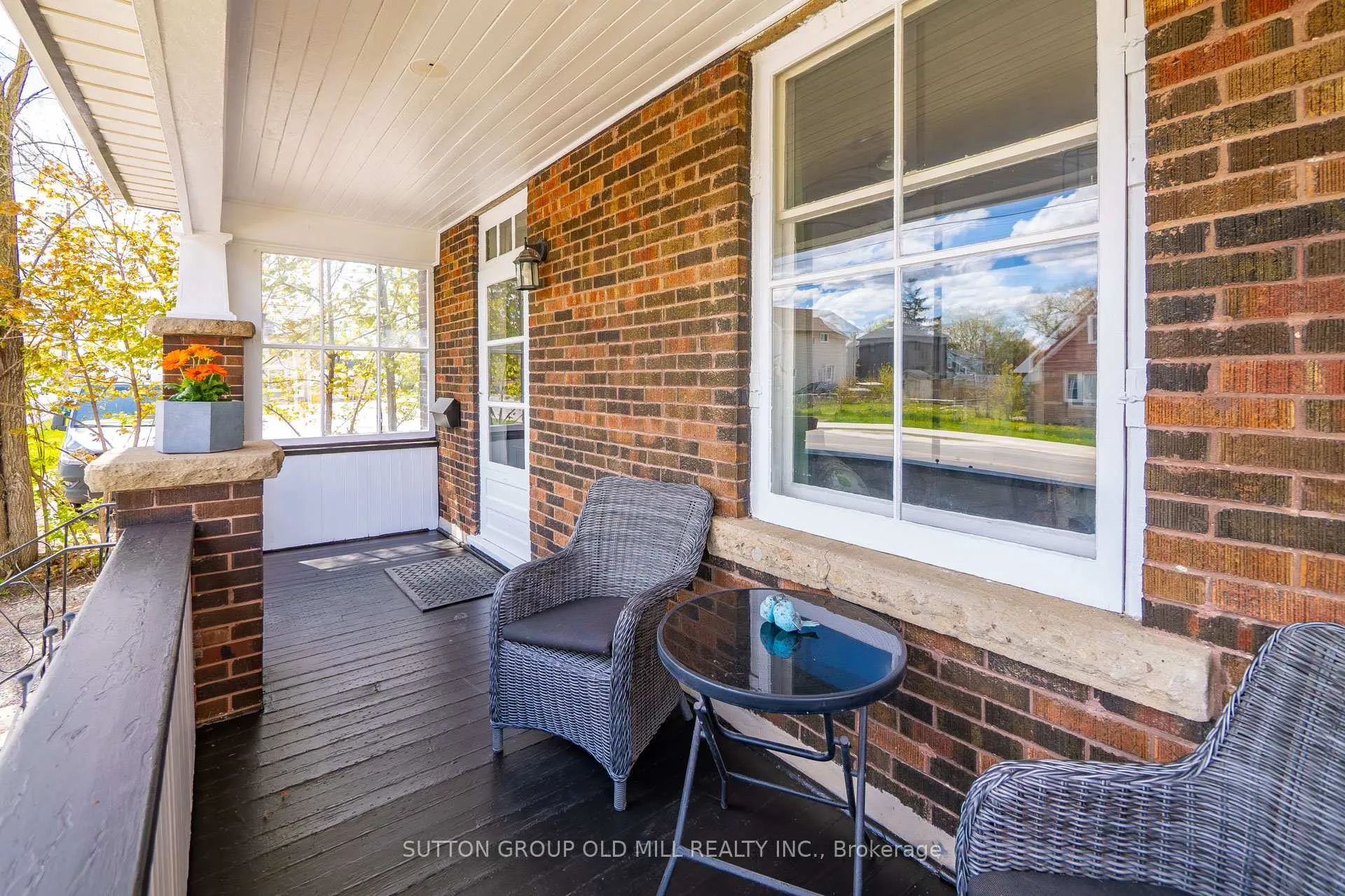 Photo 3 of 450 York Road, Guelph, St. Patrick's Ward — HOMEH